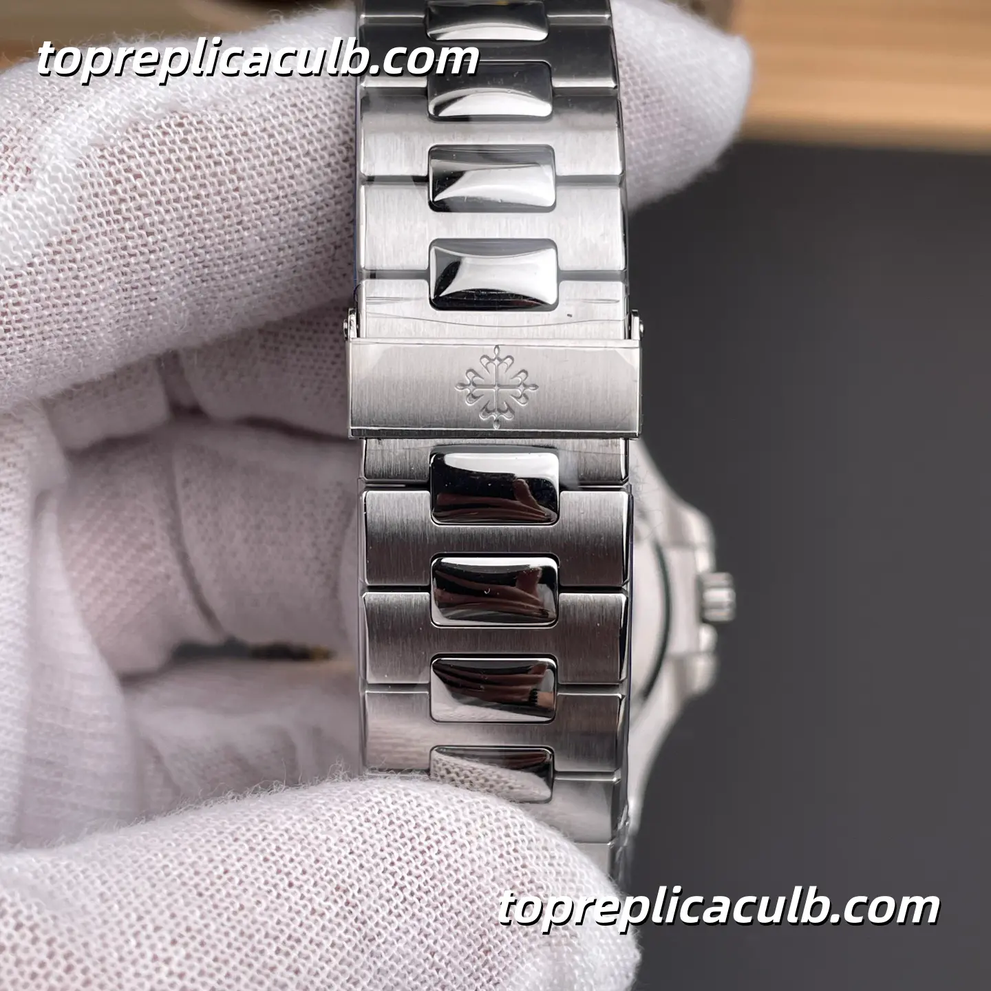3K Factory Patek Philippe Nautilus 5711/1A-011 Super Clone Watch 40mm White Horizontal Embossed Dial Stainless Steel Bracelet Automatic Movement - Image 9