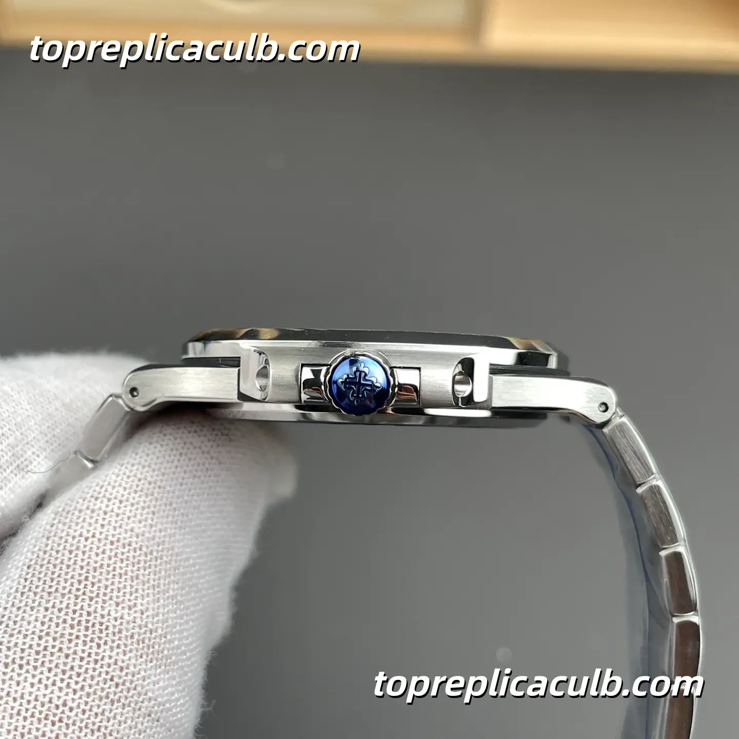 3K Factory Patek Philippe Nautilus Series 5711/1A-010 Super Clone Watch 40mm Blue Gradient Dial Stainless Steel Case & Bracelet Automatic Movement - Image 6