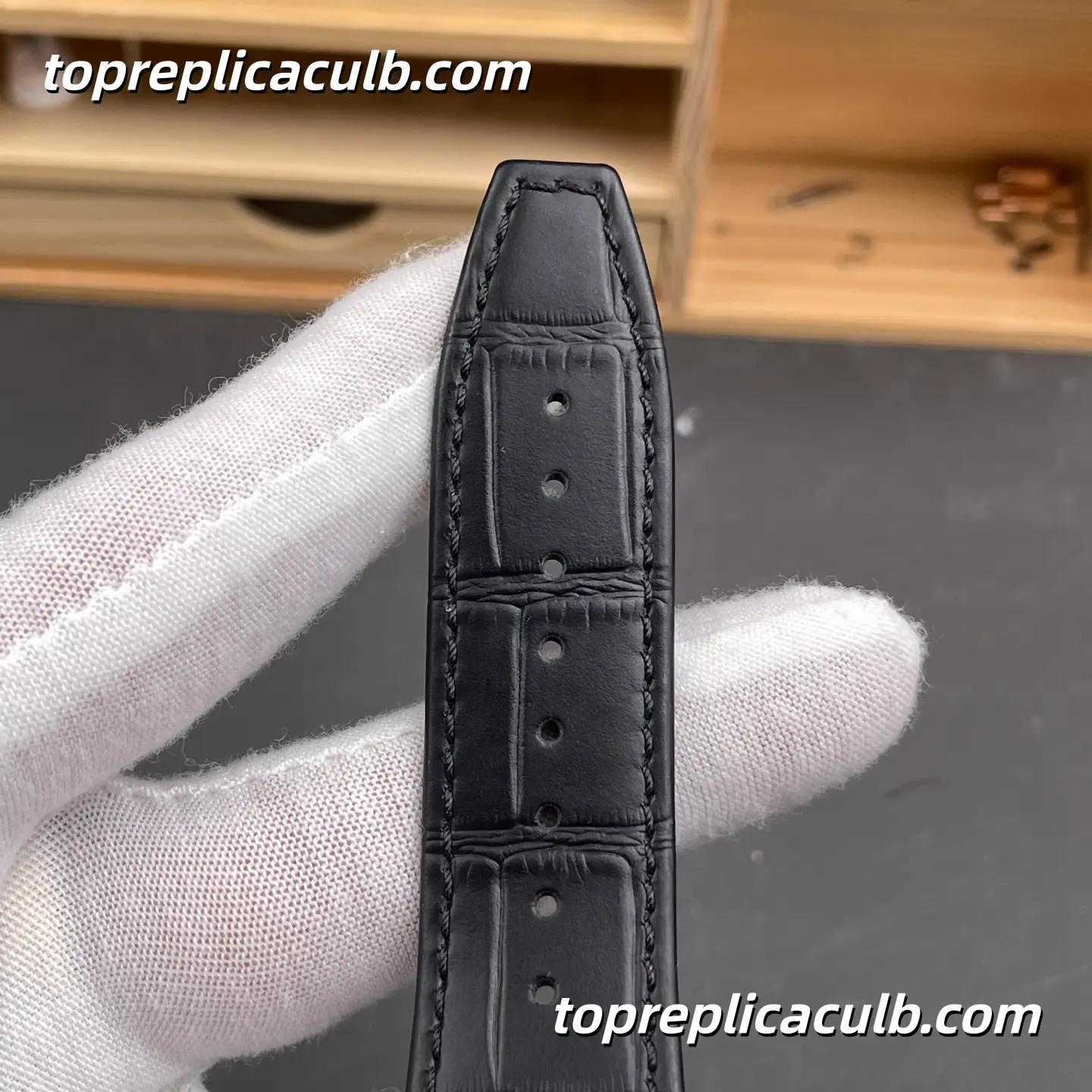 8F Factory Vacheron Constantin Overseas 4500V/000R-B127 Super Clone Watch 41mm Rose Gold Silver Dial Black Leather Strap 5100 Movement - Image 9