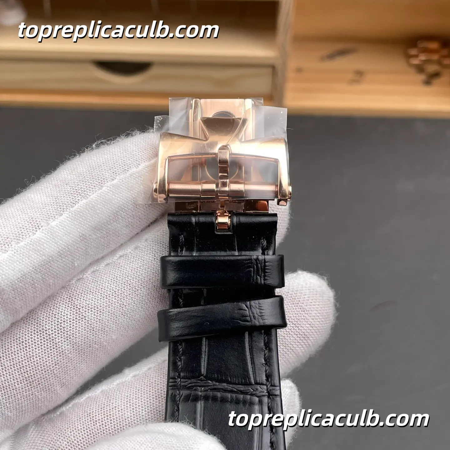 8F Factory Vacheron Constantin Overseas 4500V/000R-B127 Super Clone Watch 41mm Rose Gold Silver Dial Black Leather Strap 5100 Movement - Image 8