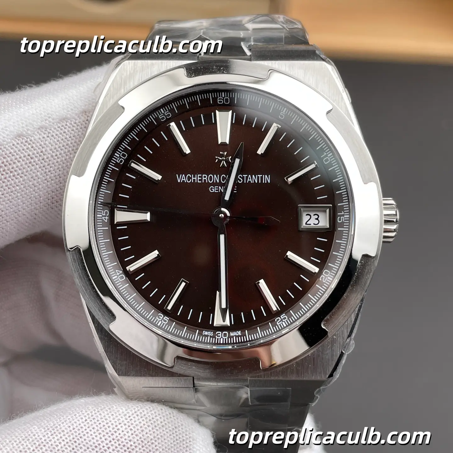 8F Factory Vacheron Constantin Overseas 4500V/110A-B146 Super Clone Watch Stainless Steel Brown Dial Integrated Bracelet 1:1 5100 Movement - Image 3