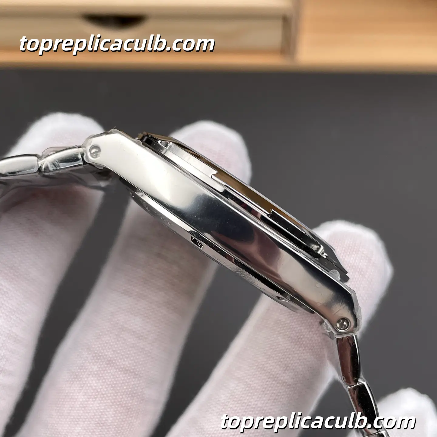 8F Factory Vacheron Constantin Overseas 4500V/110A-B146 Super Clone Watch Stainless Steel Brown Dial Integrated Bracelet 1:1 5100 Movement - Image 7