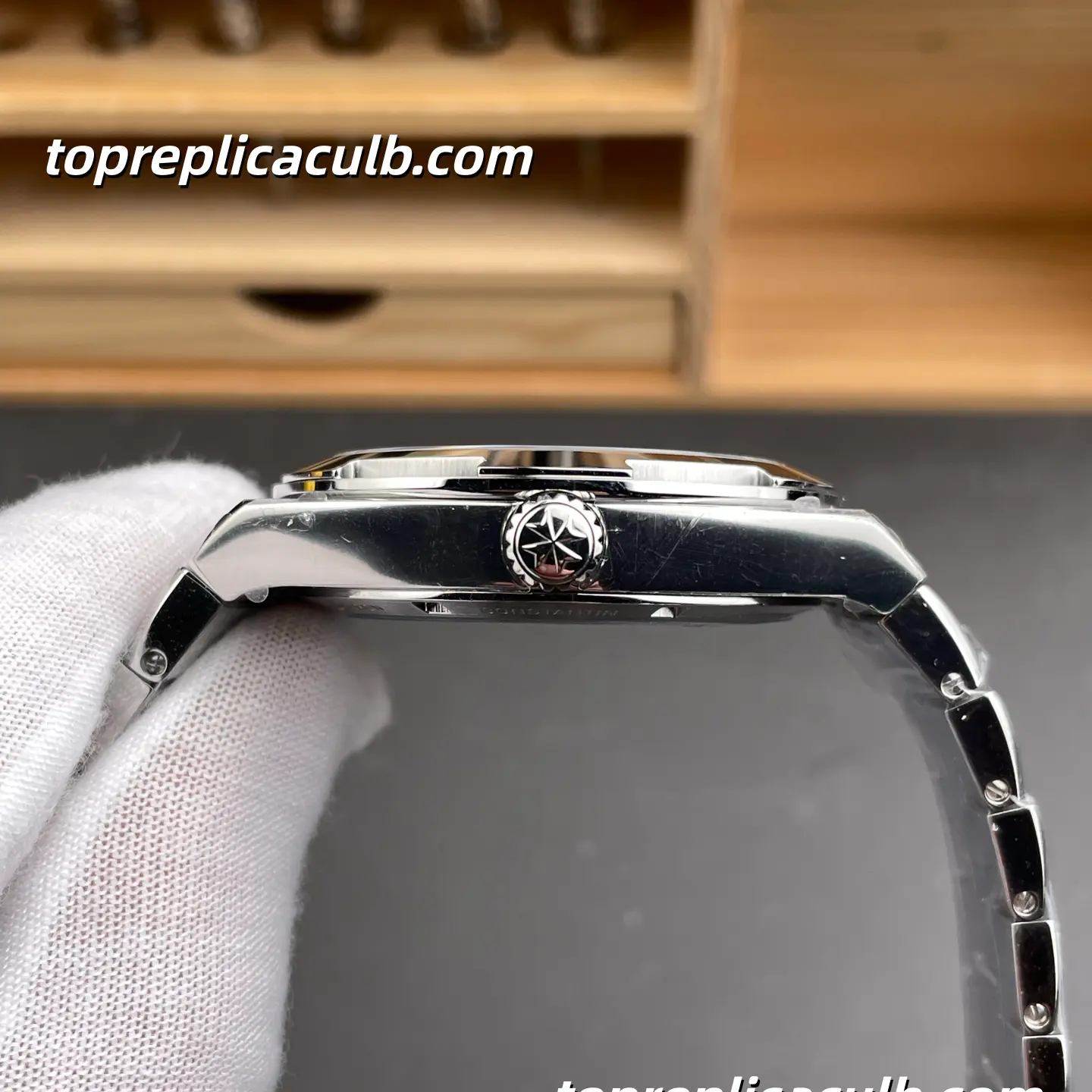 8F Factory Vacheron Constantin Overseas 4500V/210A-B483 Super Clone Watch 41mm Stainless Steel Black Dial Integrated Bracelet 5100 Movement - Image 6