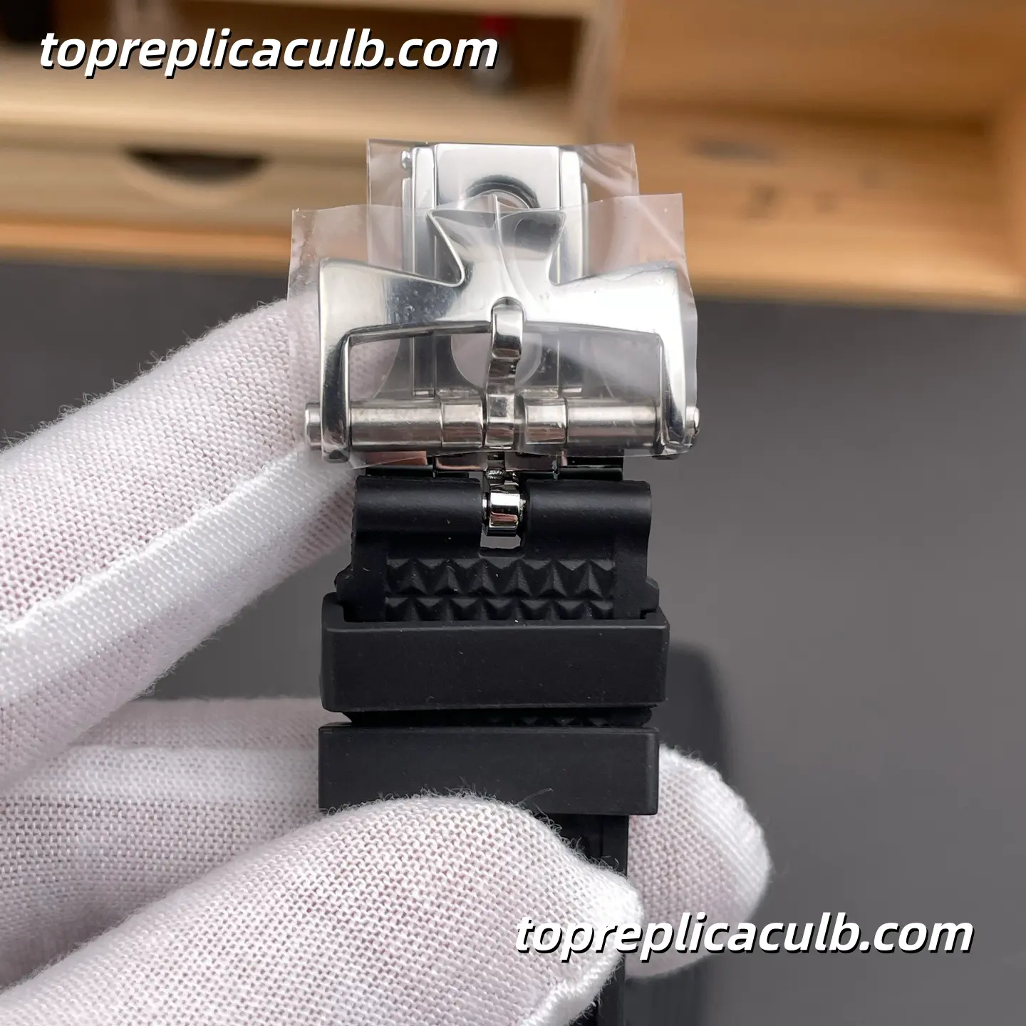 8F Factory Vacheron Constantin Overseas 4500V/210A-B483 Super Clone Watch 41mm Stainless Steel Black Dial Black Rubber Strap 5100 Movement - Image 8