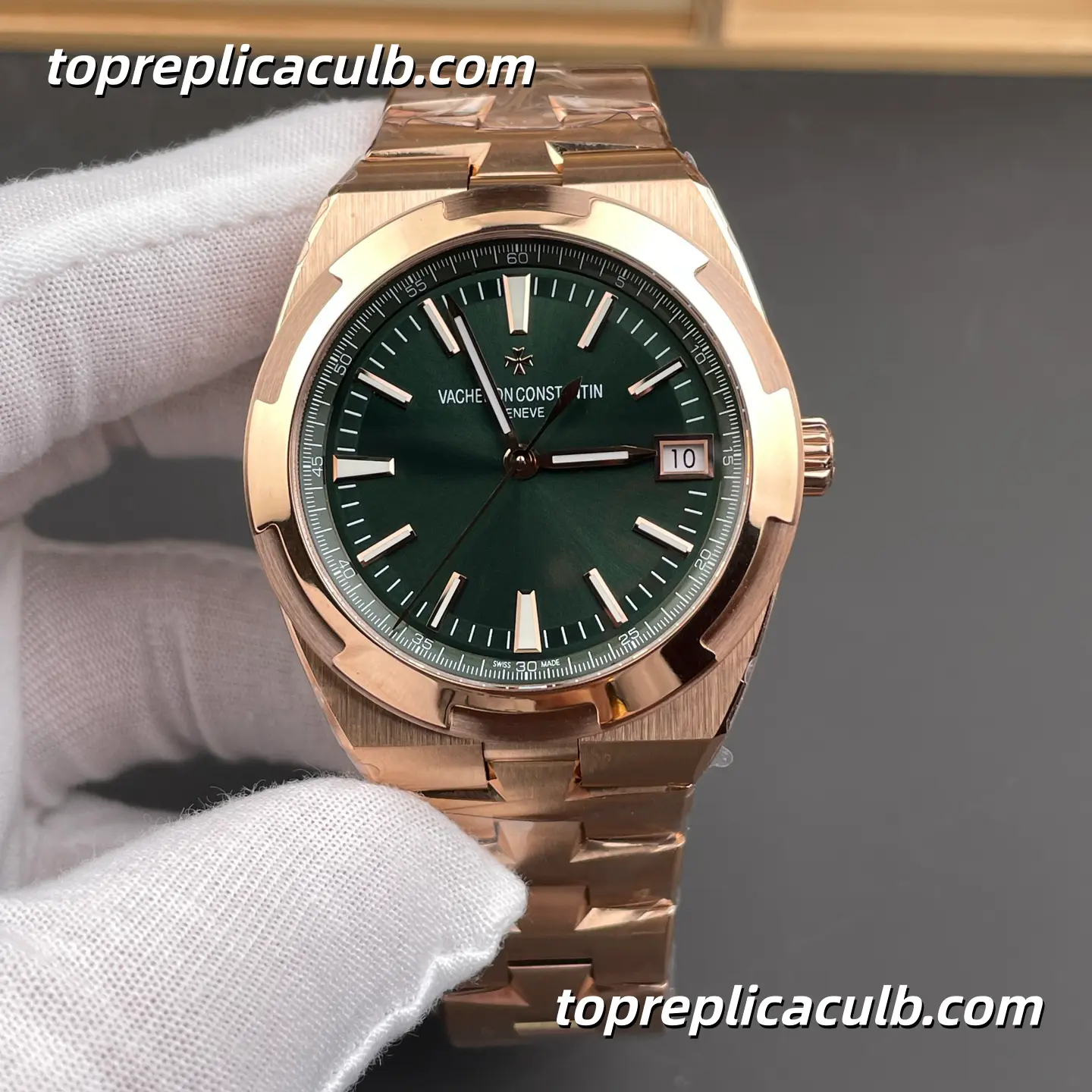 8F Factory Vacheron Constantin Overseas 4520V210R-B967 Super Clone Watch