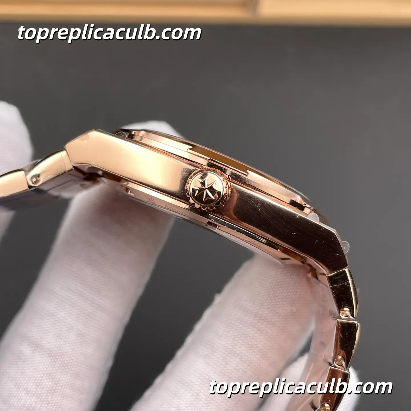 8F Factory Vacheron Constantin Overseas 4520V/210R-B967 Super Clone Watch 41mm Rose Gold Green Dial Bracelet 5100 Movement - Image 6