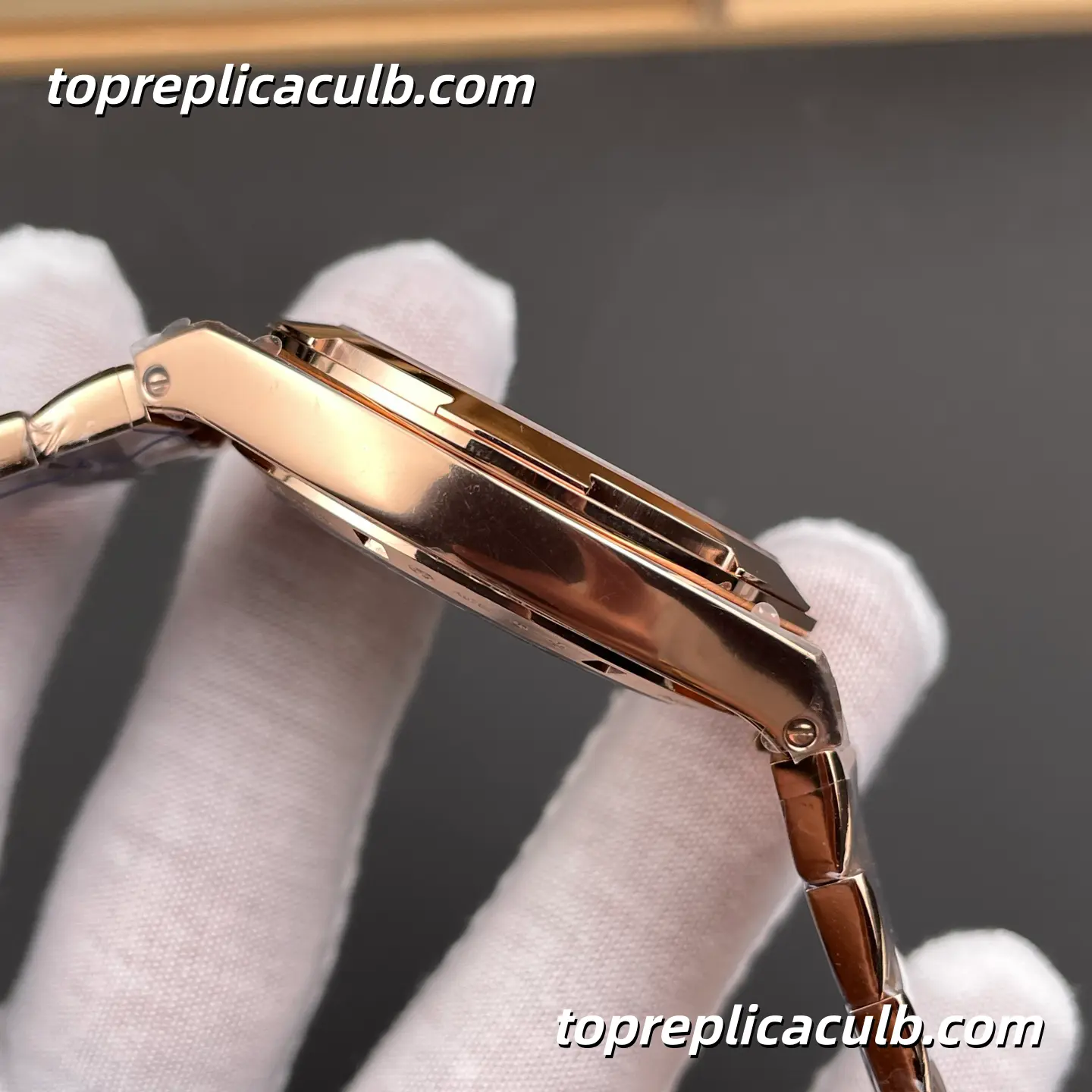 8F Factory Vacheron Constantin Overseas 4520V/210R-B967 Super Clone Watch 41mm Rose Gold Green Dial Bracelet 5100 Movement - Image 7