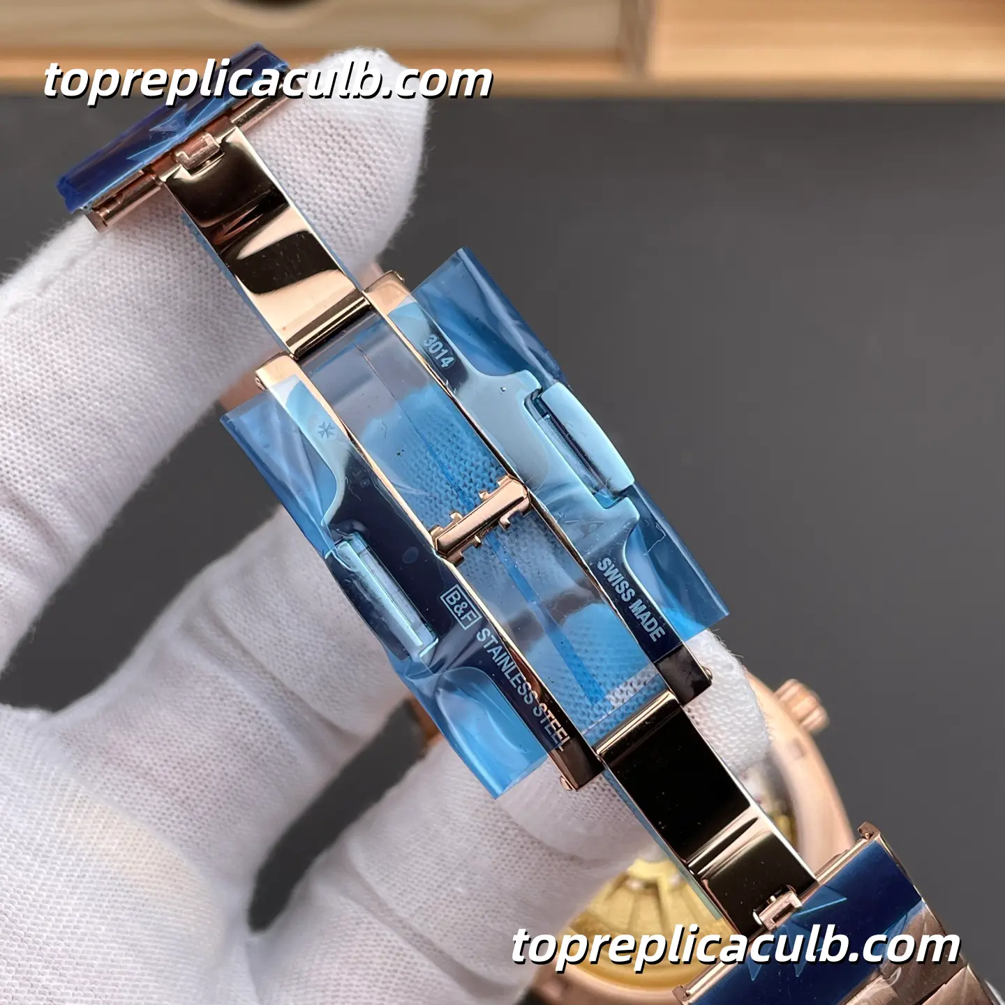 8F Factory Vacheron Constantin Overseas 4520V/210R-B967 Super Clone Watch 41mm Rose Gold Green Dial Bracelet 5100 Movement - Image 8