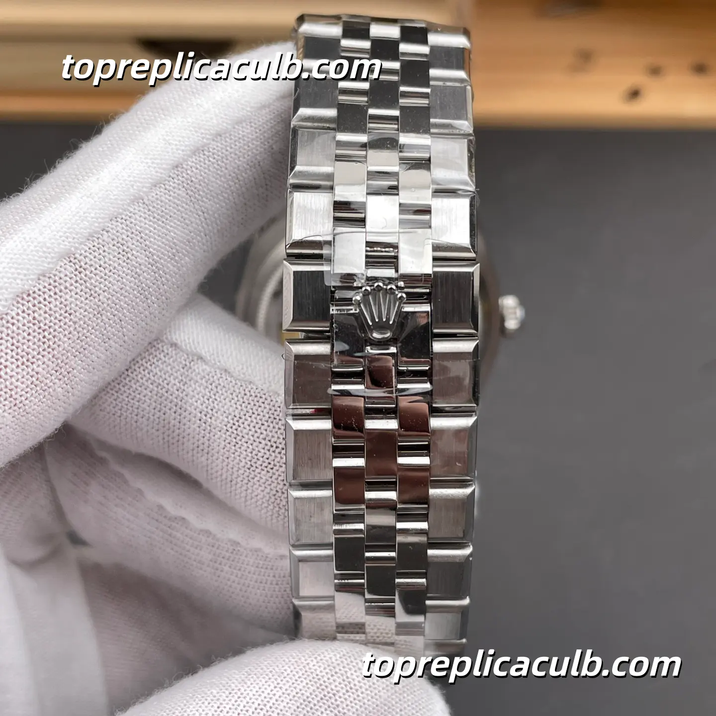 8+Factory Rolex Land-Dweller 127336-0001 40MM Ice Blue Honeycomb Dial Fluted Bezel Platinum Super Clone Watch with 7135 Movement - Image 8