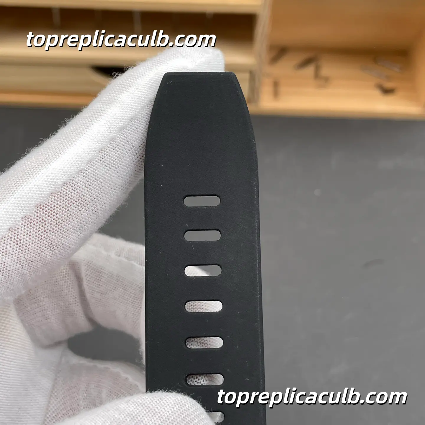APS Factory Audemars Piguet Royal Oak Offshore Chronograph 43MM Black Dial Super Clone Watch with Black Rubber Strap and 4401 Flyback Chronograph Automatic Movement - Image 9