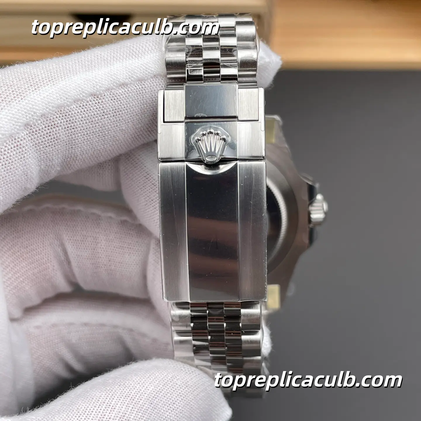 ARF Factory Rolex GMT-Master II “Bruce Wayne” 126710GRNR-0003 40MM Black Dial Black & Grey Ceramic Bezel Jubilee Bracelet Super Clone Watch with 3285 Movement - Image 9