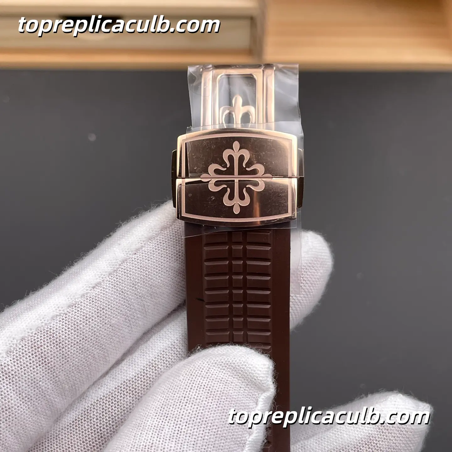 BBF Factory Patek Philippe Aquanaut 5167R-001 Super Clone Watch 40mm Brown Embossed Dial Rose Gold Case Brown Tropical Rubber Strap Automatic Movement - Image 9