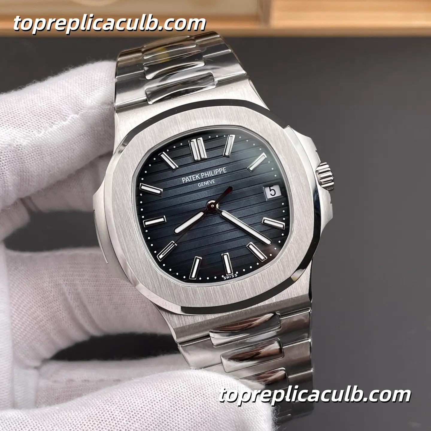 BBF Factory Patek Philippe Nautilus Series 5711/1A-001 Super Clone Watch 40mm Blue Dial Stainless Steel Bracelet Automatic Movement - Image 4