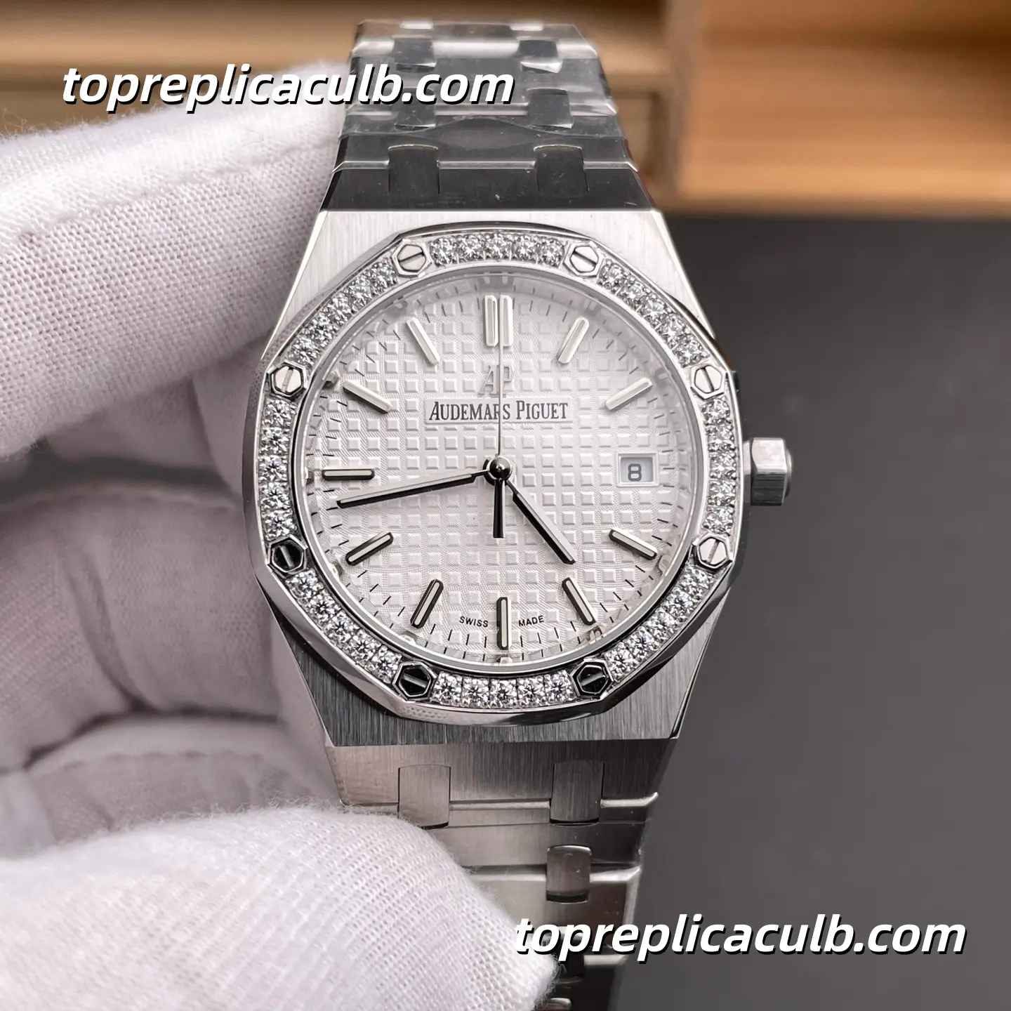 BF Factory Audemars Piguet Royal Oak 33MM 67651ST.ZZ.1261ST.01 Silver Grande Tapisserie Dial Diamond Bezel Stainless Steel Bracelet Super Clone Watch with Miyota/Citizen 9015 Automatic Movement - Image 3