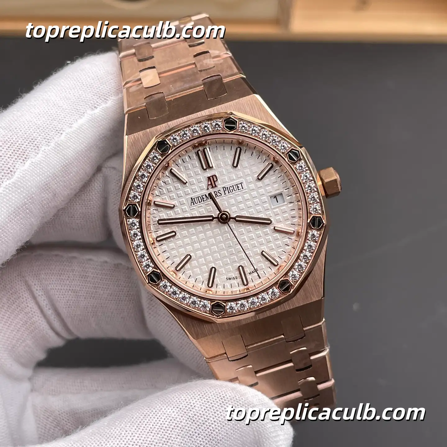 BF Factory Audemars Piguet Royal Oak 34MM 77351OR.ZZ.1261OR.01 Silver Grande Tapisserie Dial Diamond Bezel Rose Gold Bracelet Super Clone Watch with Quartz Movement - Image 4