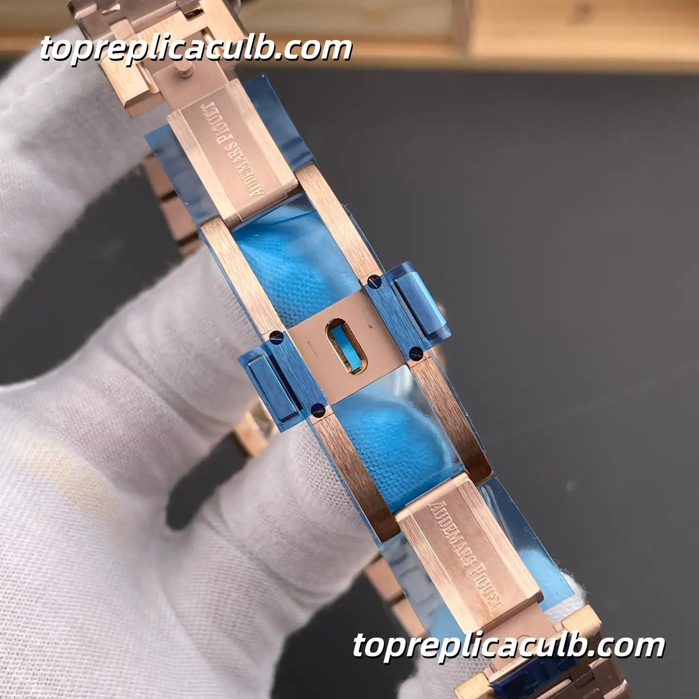 BF Factory Audemars Piguet Royal Oak 34MM 77351OR.ZZ.1261OR.01 Silver Grande Tapisserie Dial Diamond Bezel Rose Gold Bracelet Super Clone Watch with Quartz Movement - Image 7