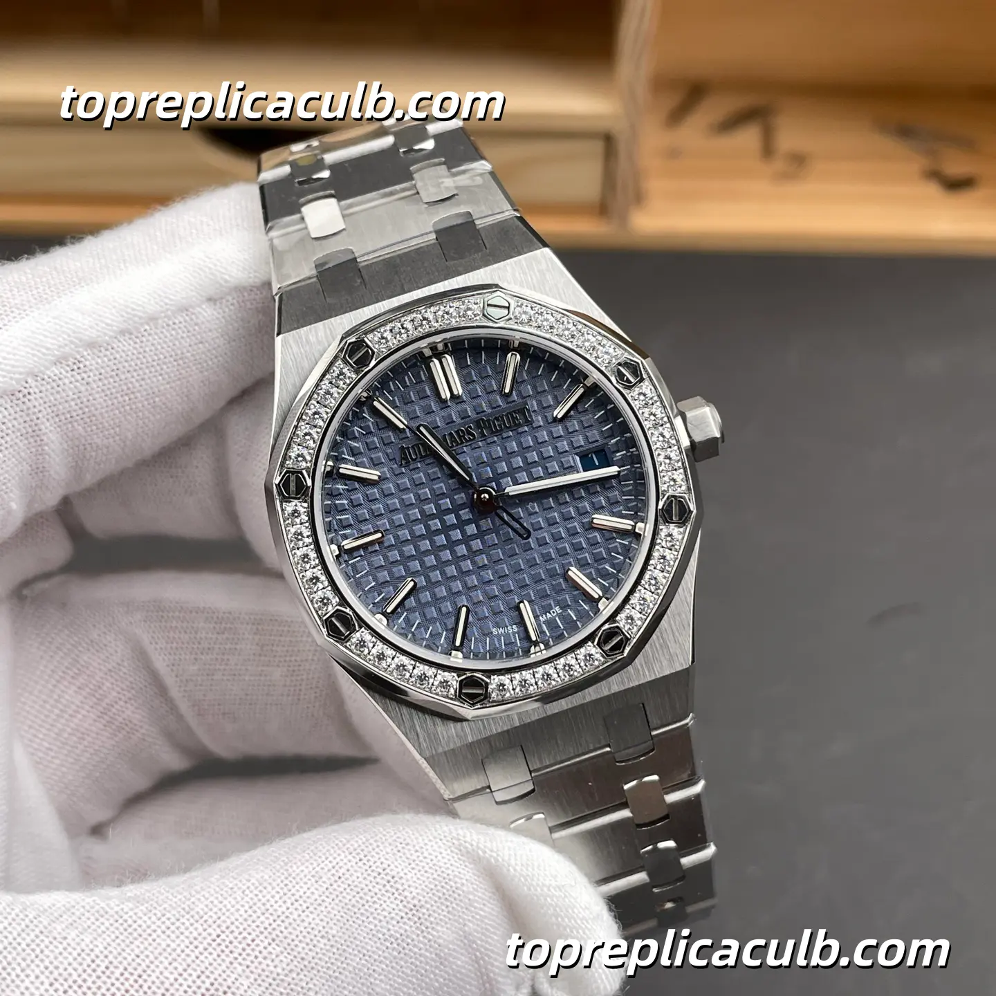 BF Factory Audemars Piguet Royal Oak 34MM 77351ST.ZZ.1261ST.01 Blue Grande Tapisserie Dial Diamond Bezel Stainless Steel Bracelet Super Clone Watch with Miyota/Citizen 9015 Automatic Movement - Image 4