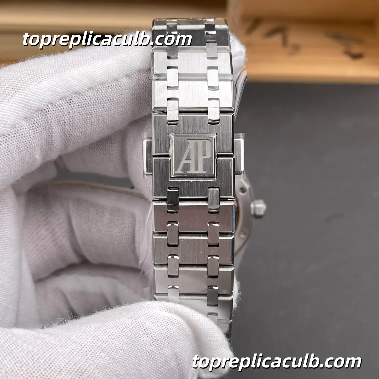 BF Factory Audemars Piguet Royal Oak 34MM 77351ST.ZZ.1261ST.01 Blue Grande Tapisserie Dial Diamond Bezel Stainless Steel Bracelet Super Clone Watch with Miyota/Citizen 9015 Automatic Movement - Image 8