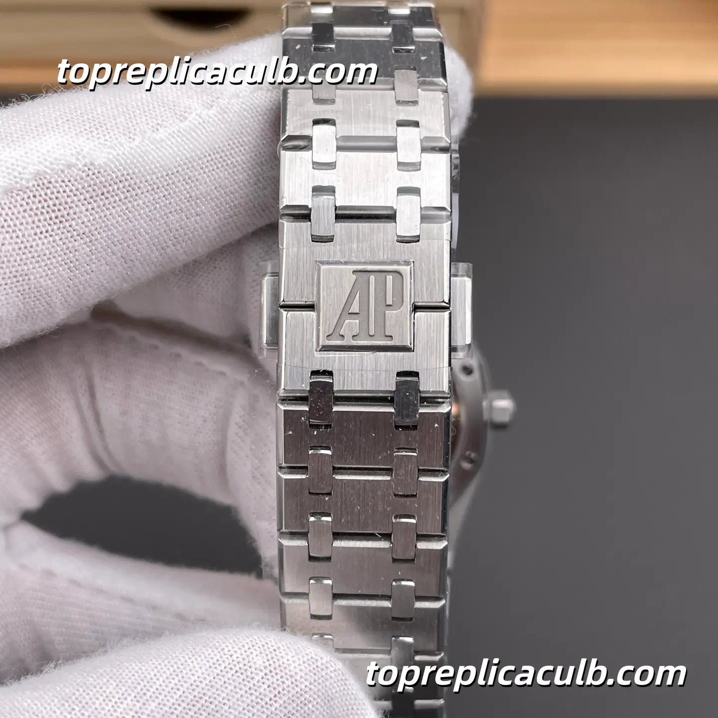 BF Factory Audemars Piguet Royal Oak 34MM 77451ST.ZZ.1361ST.03 Ice Blue “Grande Tapisserie” Dial Diamond Bezel Stainless Steel Bracelet Super Clone Watch with Quartz Movement - Image 8