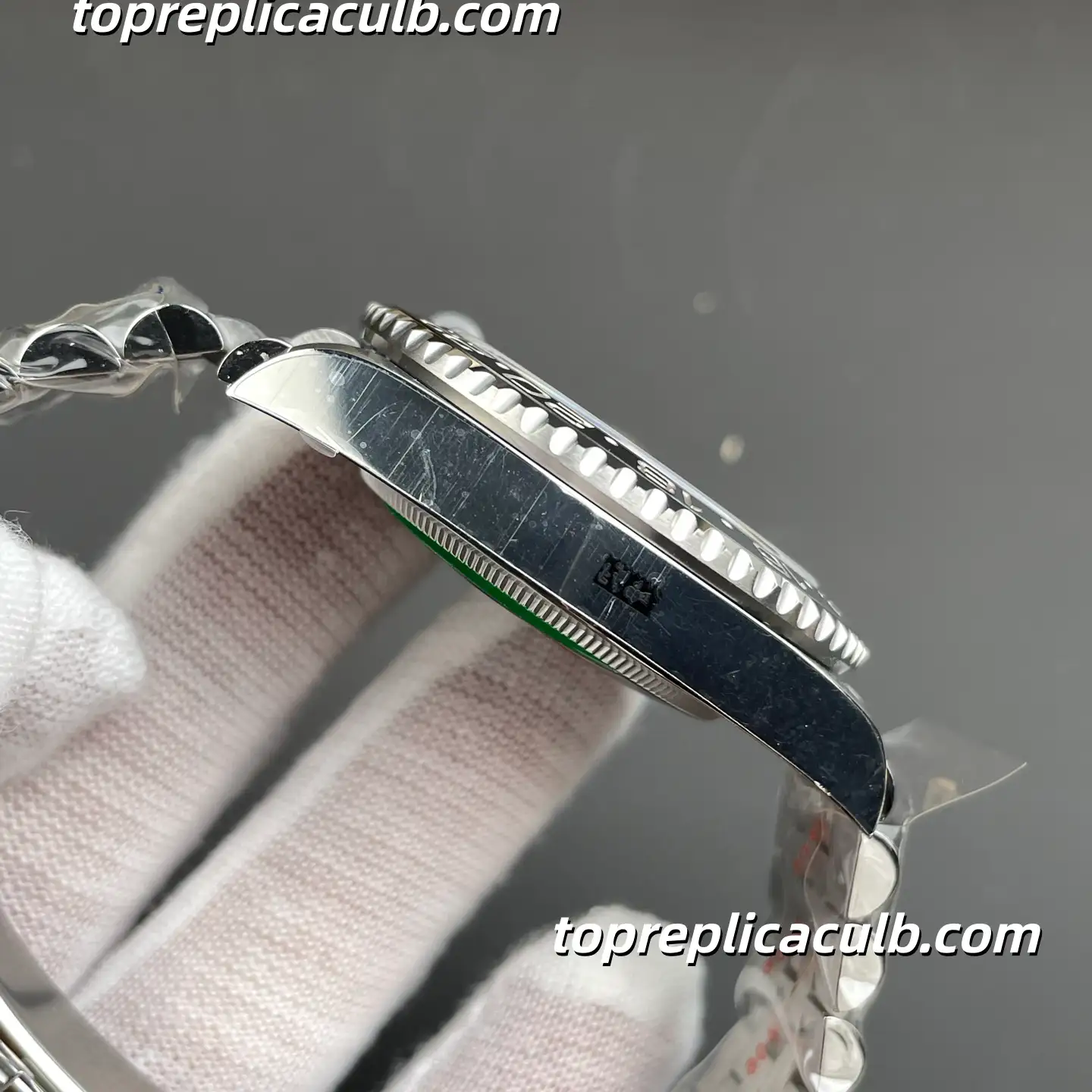 Clean Factory Rolex GMT-Master II “Bruce Wayne” 126710GRNR-0003 40MM Black Dial Black & Grey Ceramic Bezel Jubilee Bracelet Super Clone Watch with 3285 Movement - Image 6