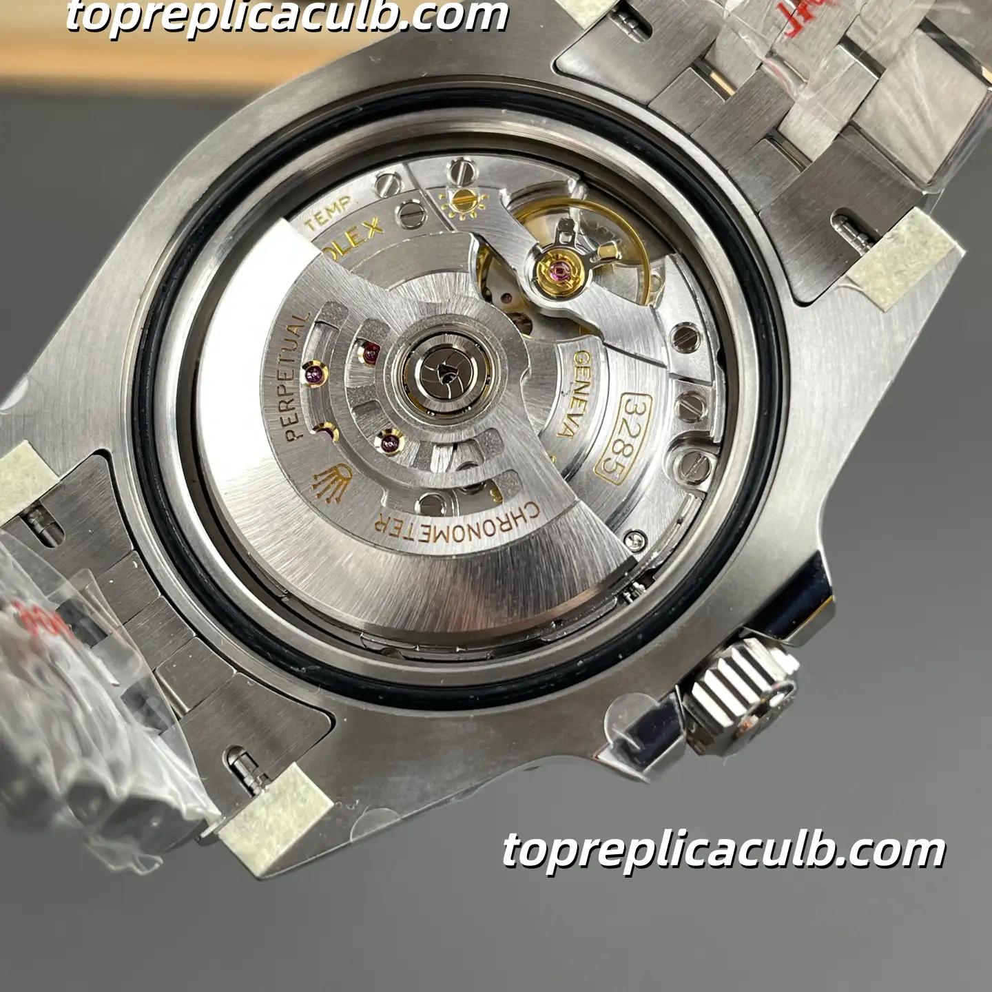 Clean Factory Rolex GMT-Master II “Bruce Wayne” 126710GRNR-0003 40MM Black Dial Black & Grey Ceramic Bezel Jubilee Bracelet Super Clone Watch with 3285 Movement - Image 7