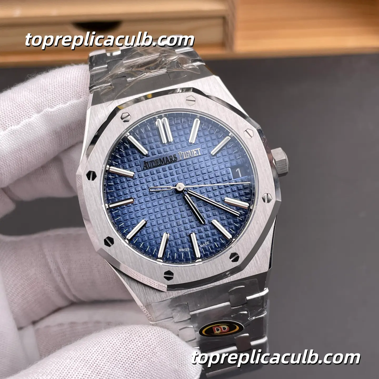 DDF Factory Audemars Piguet Royal Oak 41MM 15510BC.OO.1320BC.02 Ice Blue “Grande Tapisserie” Dial Super Clone Watch with Automatic Movement and Integrated Bracelet - Image 4