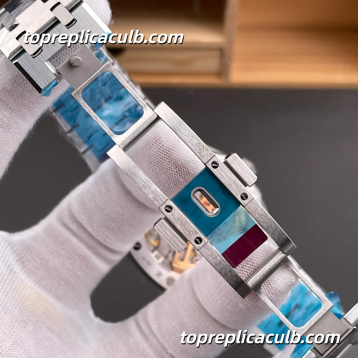 DDF Factory Audemars Piguet Royal Oak 41MM 15510BC.OO.1320BC.02 Ice Blue “Grande Tapisserie” Dial Super Clone Watch with Automatic Movement and Integrated Bracelet - Image 8