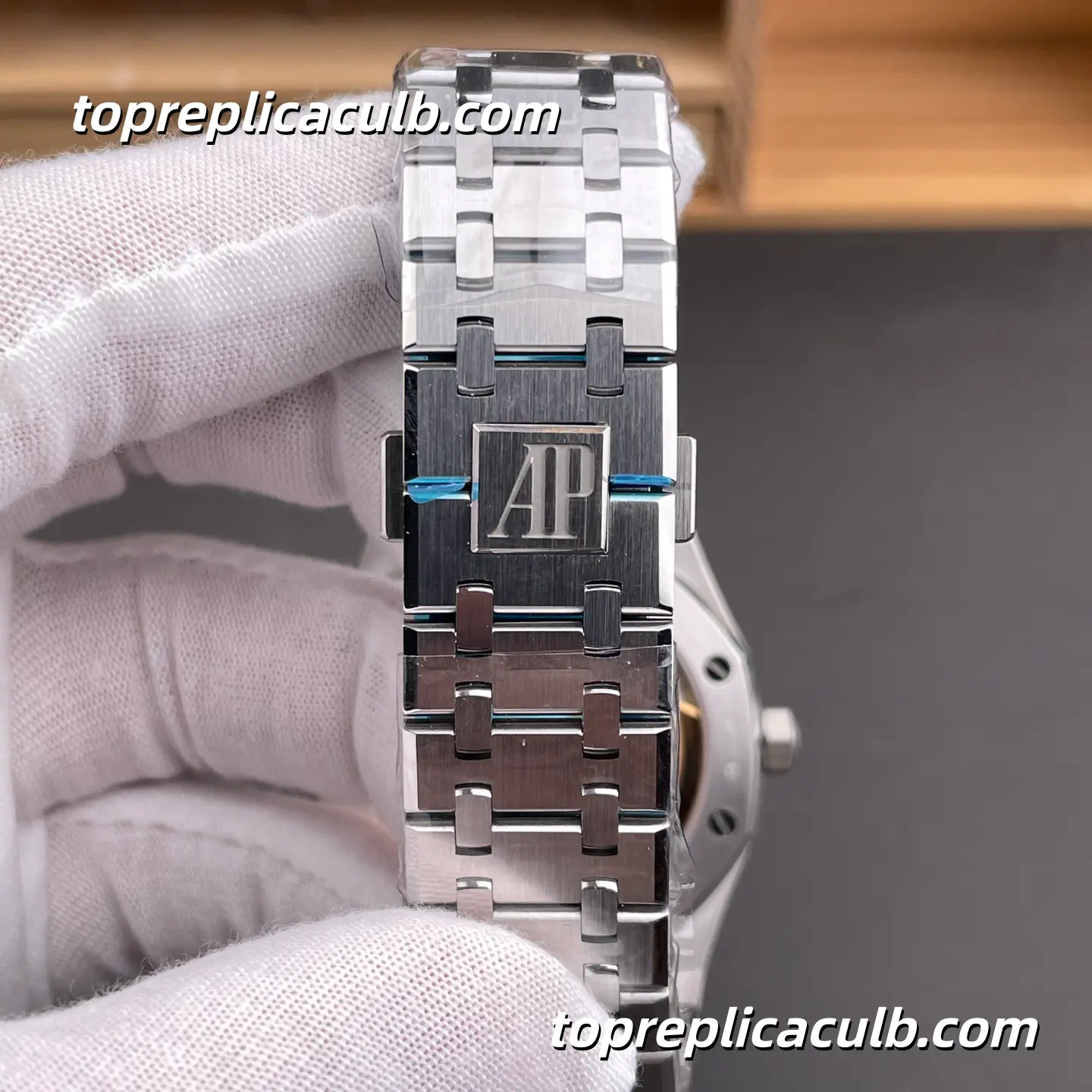 DDF Factory Audemars Piguet Royal Oak 41MM 15510BC.OO.1320BC.02 Ice Blue “Grande Tapisserie” Dial Super Clone Watch with Automatic Movement and Integrated Bracelet - Image 9