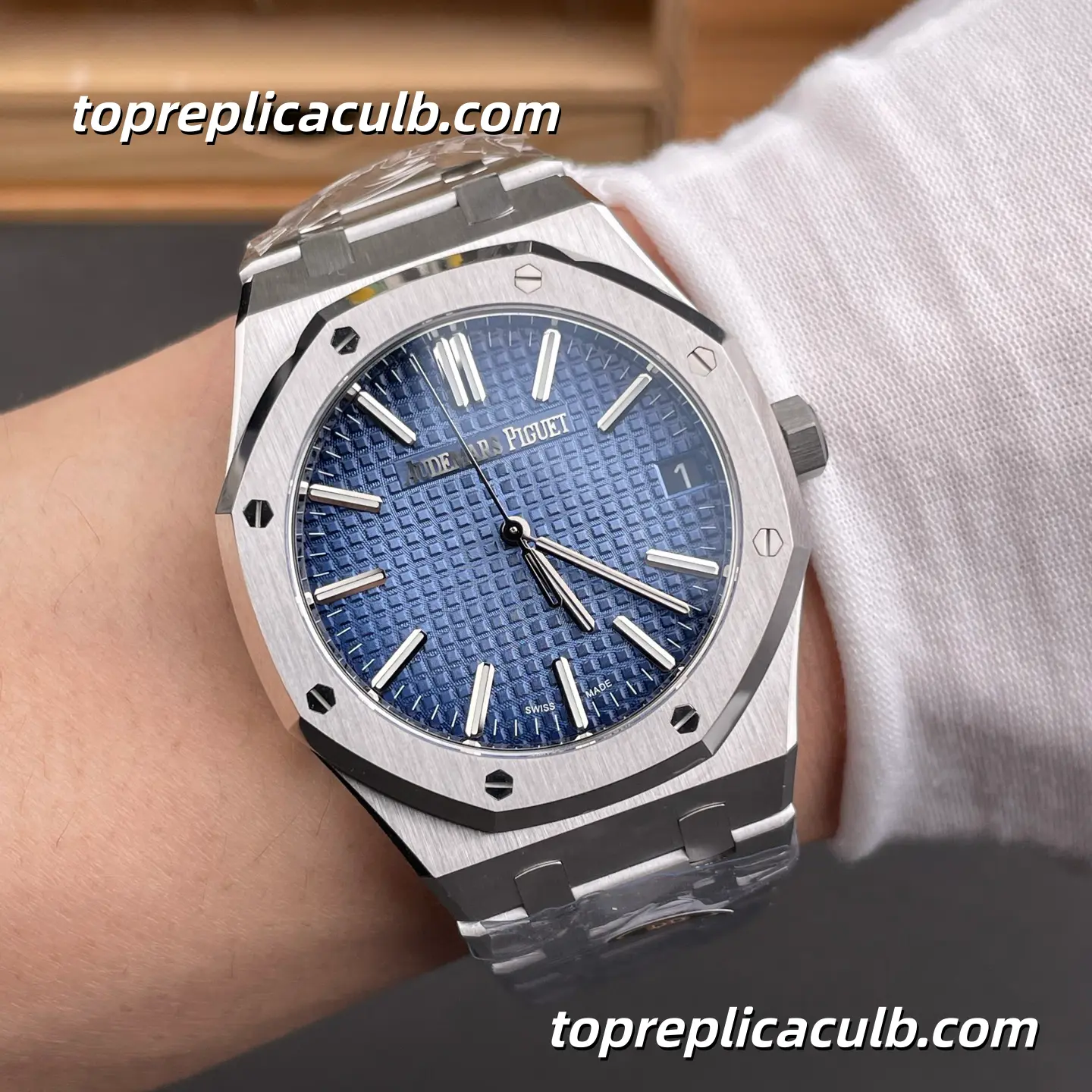 DDF Factory Audemars Piguet Royal Oak 41MM 15510BC.OO.1320BC.02 Ice Blue “Grande Tapisserie” Dial Super Clone Watch with Automatic Movement and Integrated Bracelet - Image 2