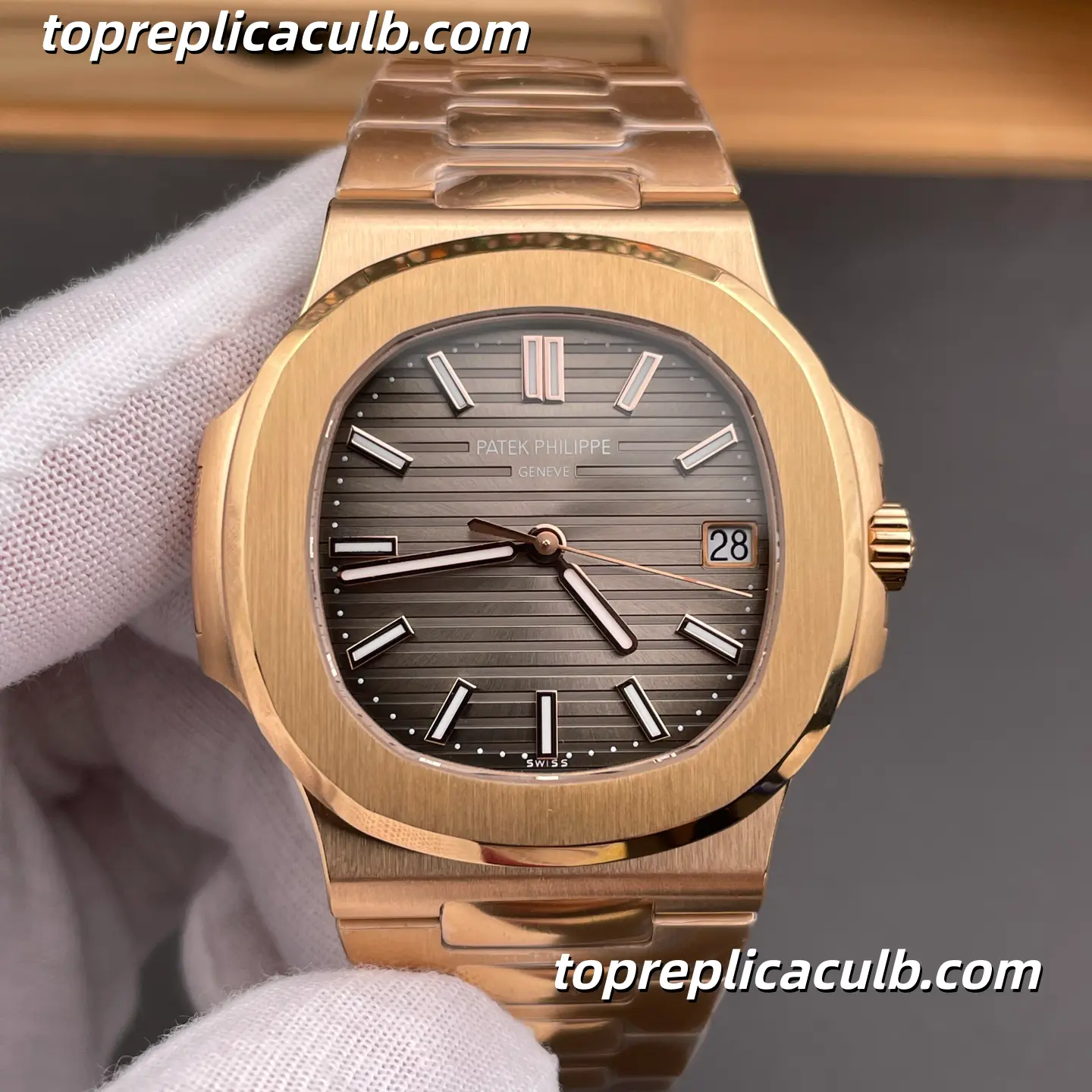 DDF Factory Patek Philippe Nautilus Series 5711/1R-001 Super Clone Watch 40mm Brown Gradient Dial Rose Gold Case & Bracelet Automatic Movement - Image 3