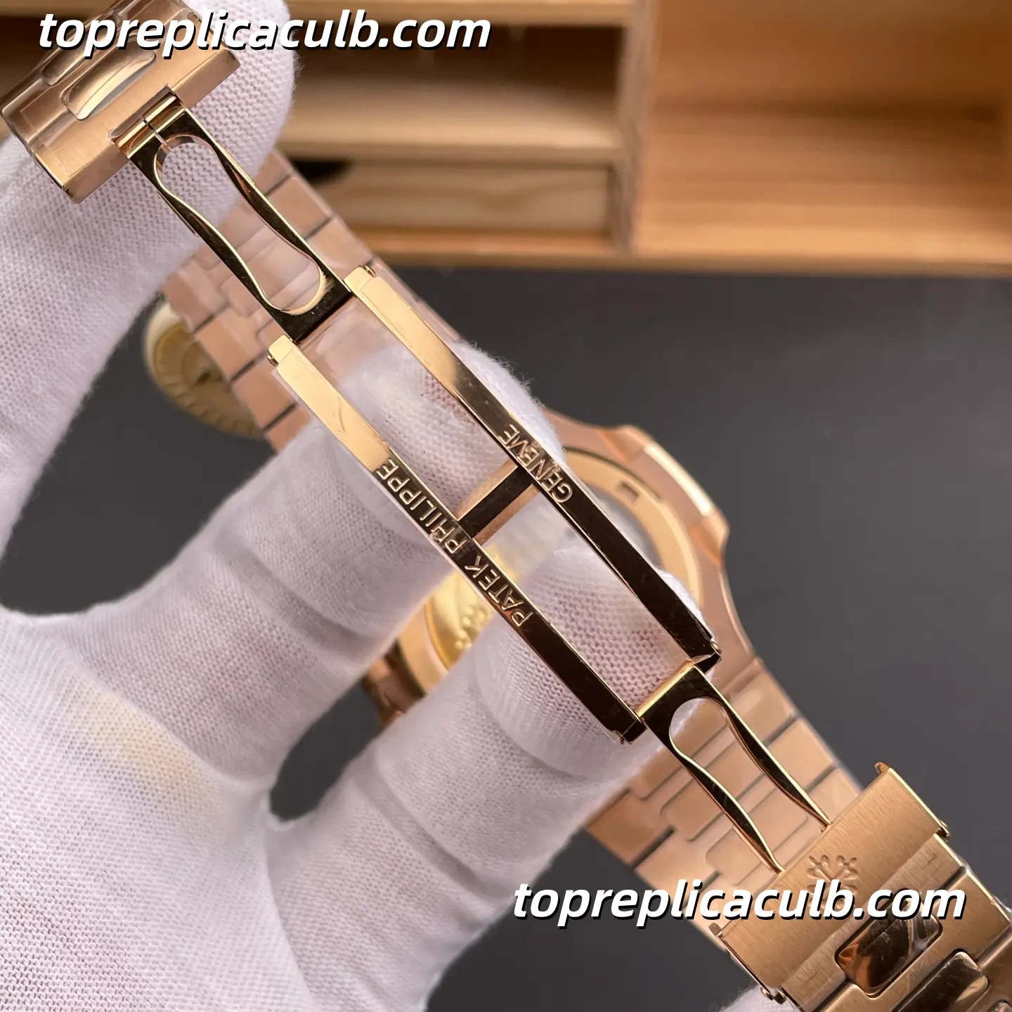DDF Factory Patek Philippe Nautilus Series 5711/1R-001 Super Clone Watch 40mm Brown Gradient Dial Rose Gold Case & Bracelet Automatic Movement - Image 9