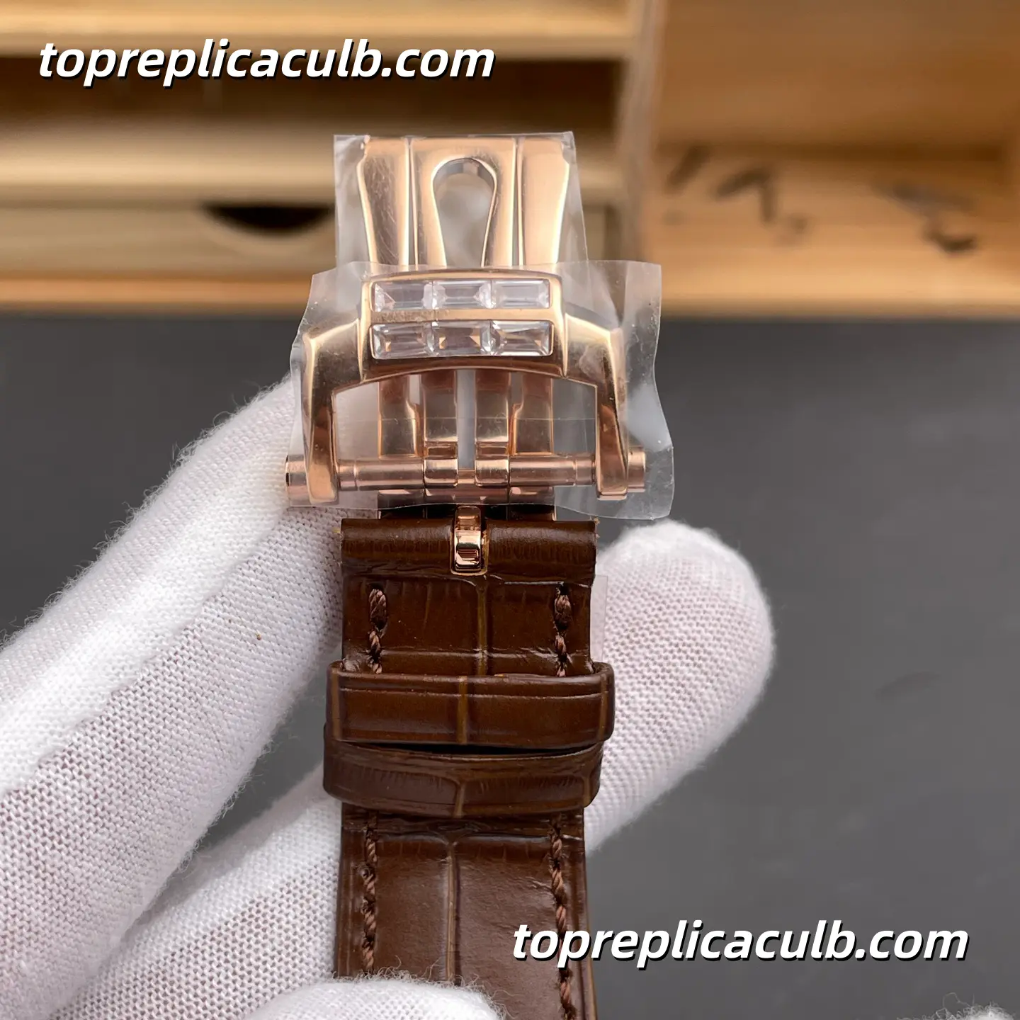GR Factory Patek Philippe Nautilus 5724R-001 Super Clone Watch 40mm Rose Gold Case Baguette Diamond Bezel Moonphase Power Reserve Automatic Movement - Image 8