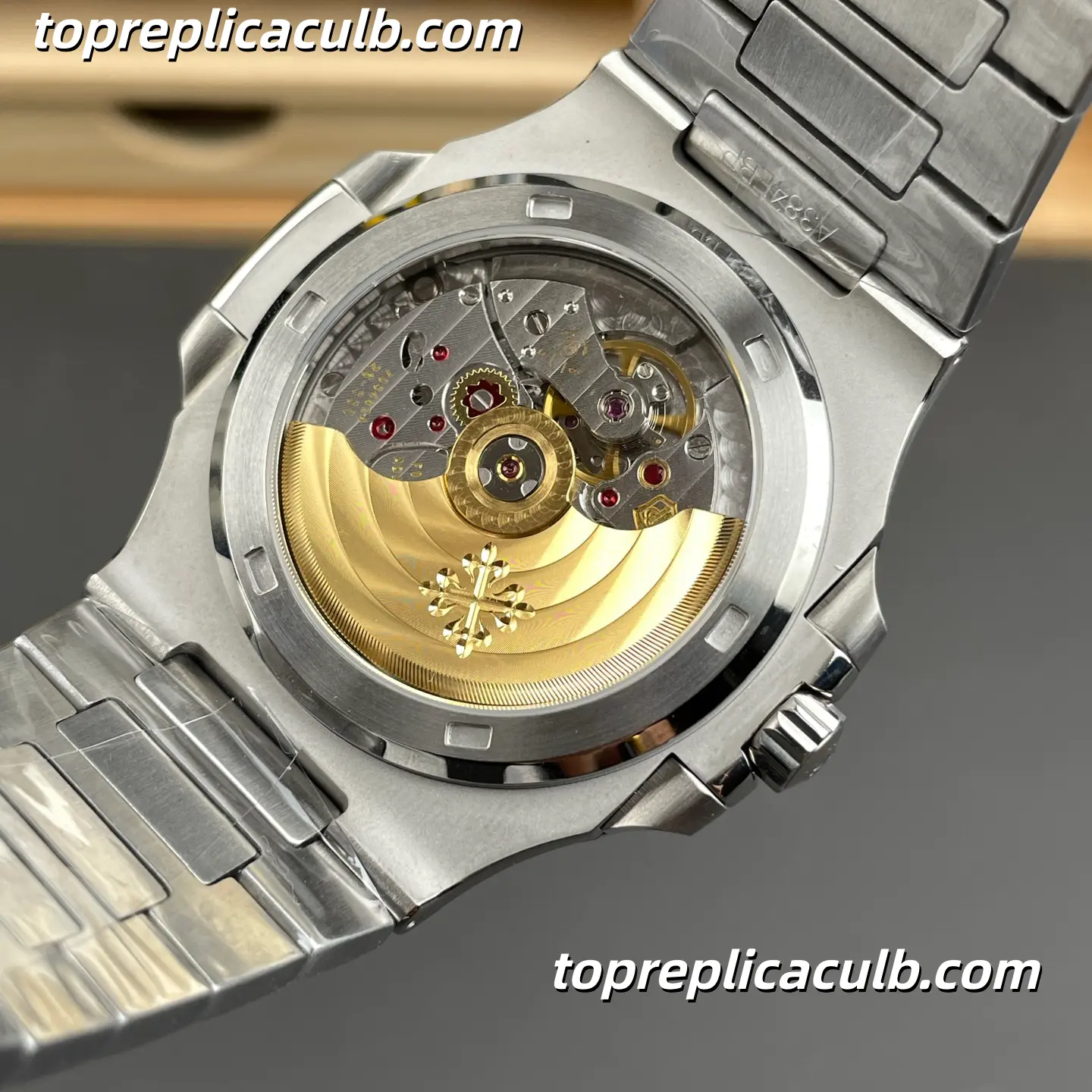 GR Factory Patek Philippe Nautilus Series 5711/1A-011 Super Clone Watch 40mm White Dial Stainless Steel Case & Bracelet Automatic Movement - Image 5