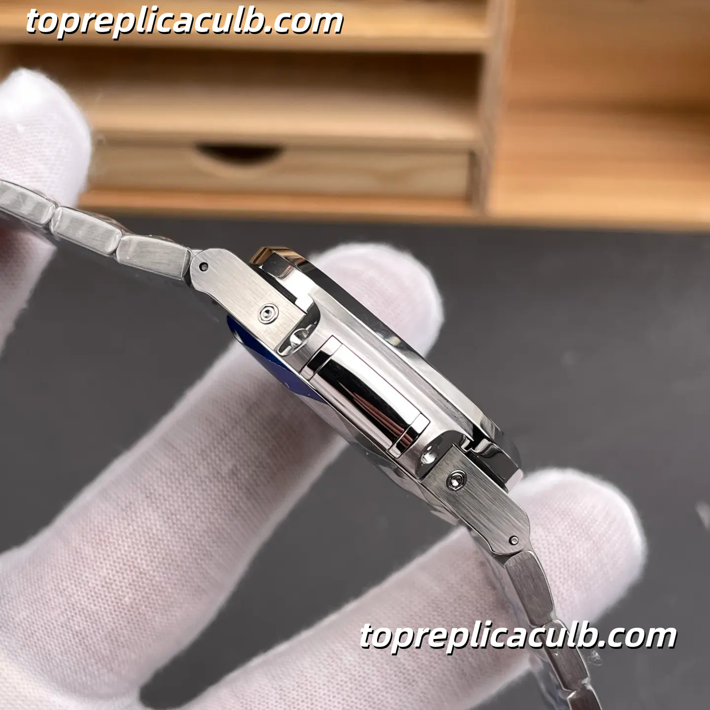 GR Factory Patek Philippe Nautilus Series 5726/1A-014 Super Clone Watch 40.5mm Blue Dial Stainless Steel Case and Bracelet Annual Calendar Moonphase Automatic Movement - Image 7