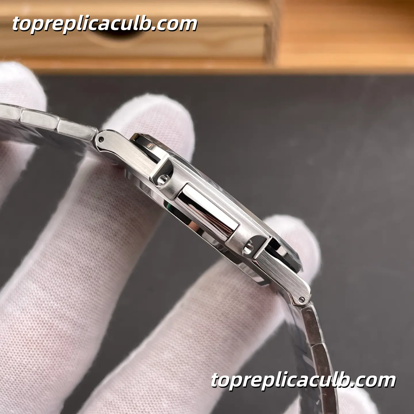 GR Factory Patek Philippe Nautilus Series 5811/1G-001 Super Clone Watch 41mm Blue Dial Stainless Steel Bracelet Automatic Movement - Image 7
