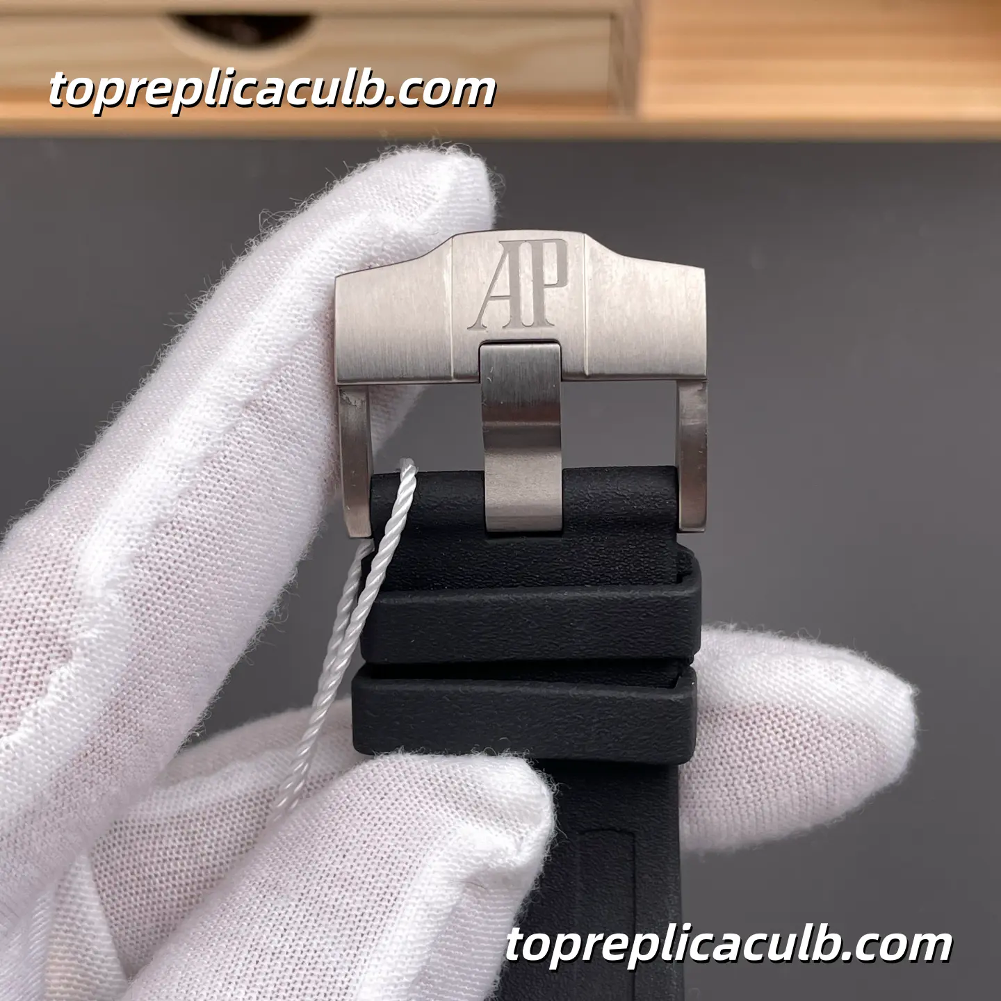 IP Factory Audemars Piguet Royal Oak Offshore Ref.15706AU.OO.A002CA.01 42MM Black Dial Super Clone Watch with Black Rubber Strap and 1:1 Diver Automatic Movement - Image 7