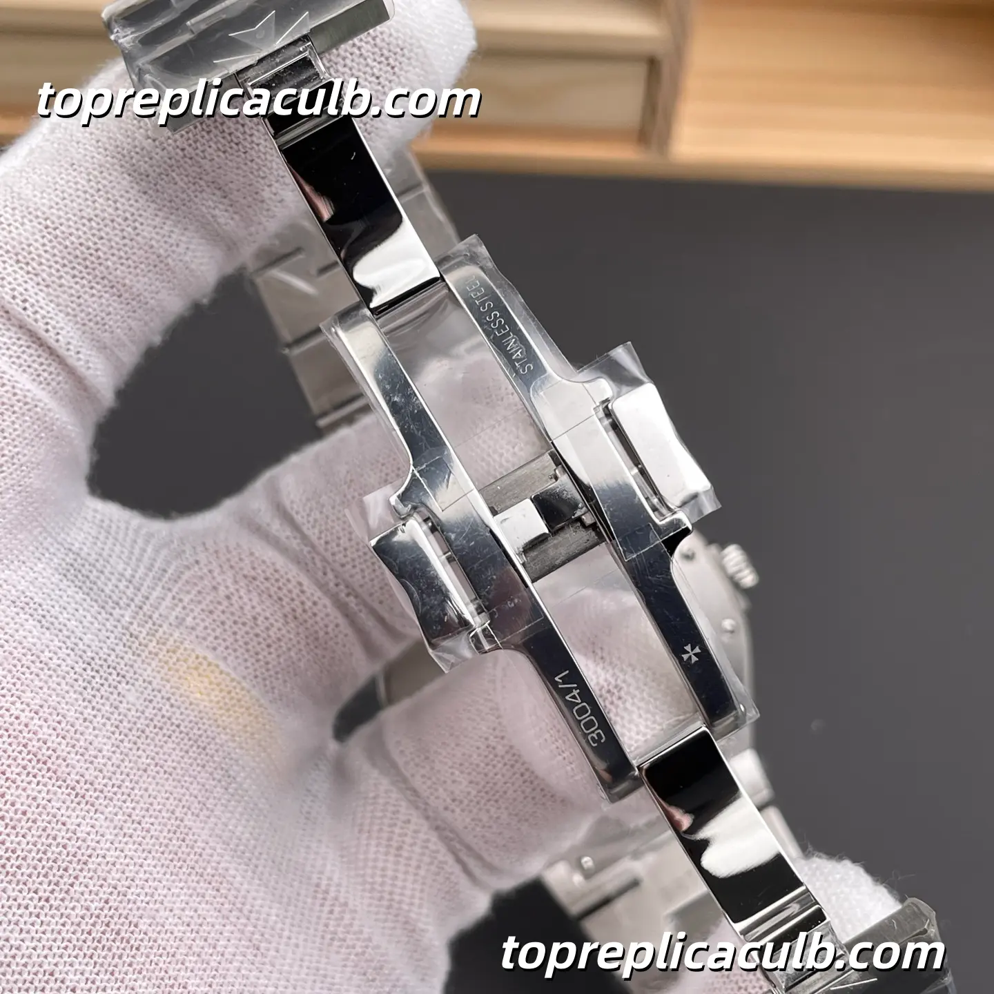 MKS Factory Vacheron Constantin Overseas 47040/B01A-9093 Super Clone Watch 42mm Stainless Steel Silver Guilloché Dial Bracelet Cal.1226 Movement - Image 8