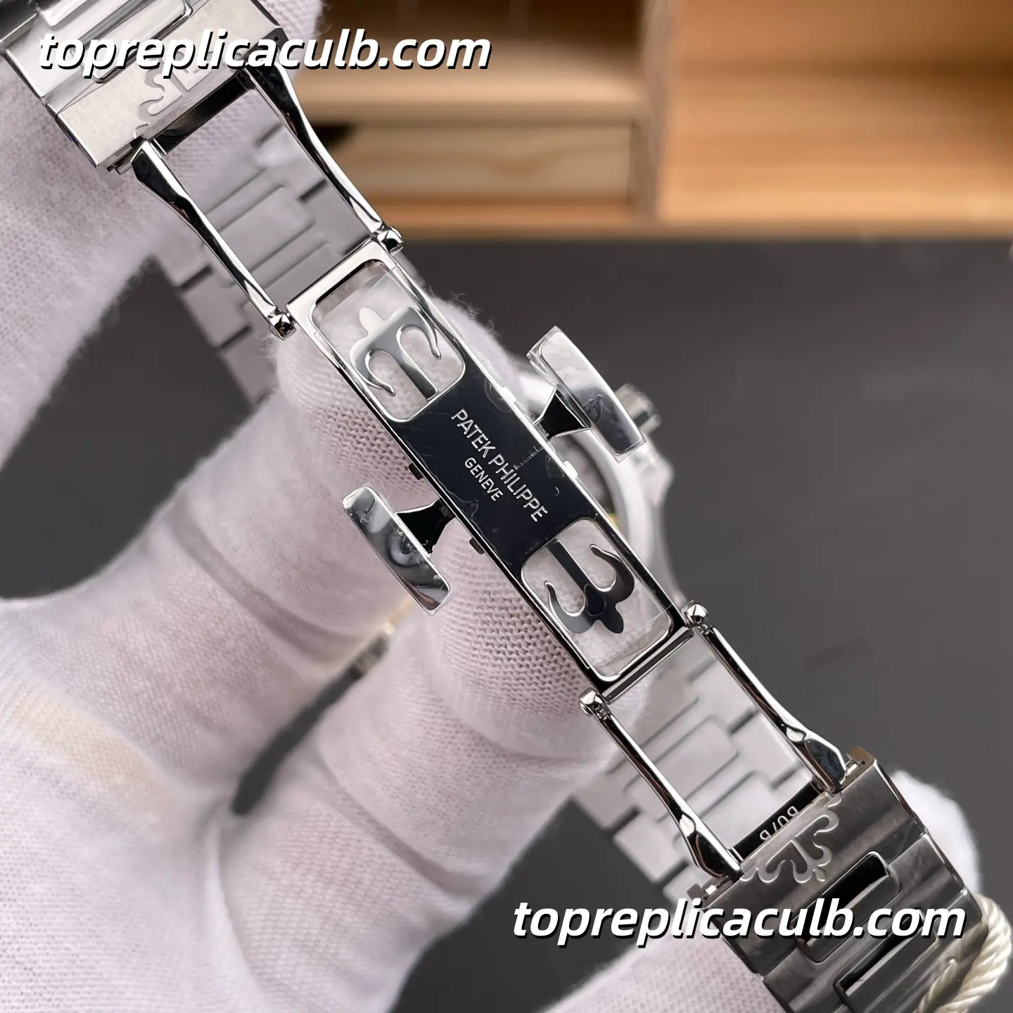 PPF Factory Patek Philippe Nautilus Ladies 7118/1200A-001 Diamond Bezel Super Clone Watch 35.2mm Blue Wave Dial Stainless Steel Bracelet Automatic Movement - Image 8