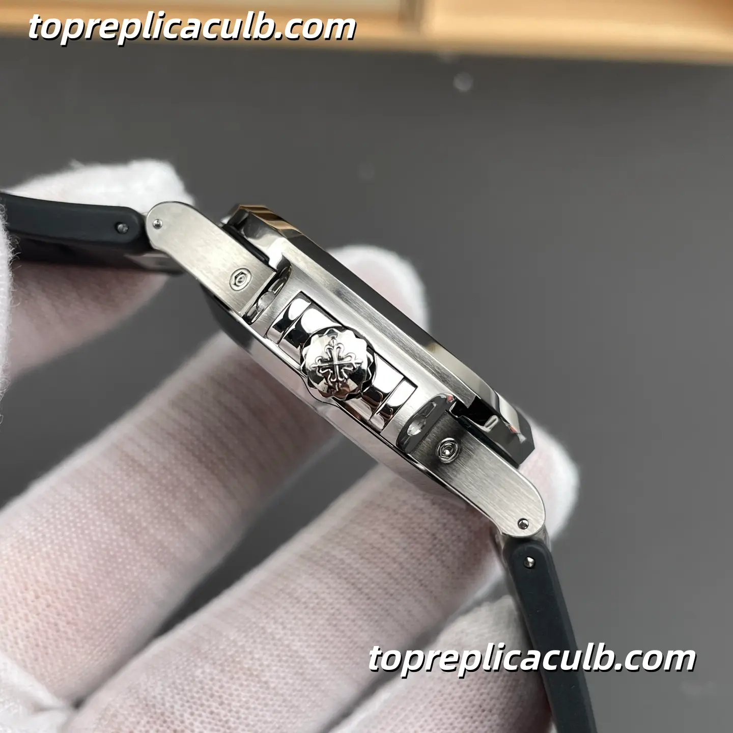 PPF Factory Patek Philippe Nautilus Series 5726A-001 Super Clone Watch 40.5mm Black Gradient Dial Stainless Steel Case Black Rubber Strap Annual Calendar Moonphase Automatic Movement - Image 6