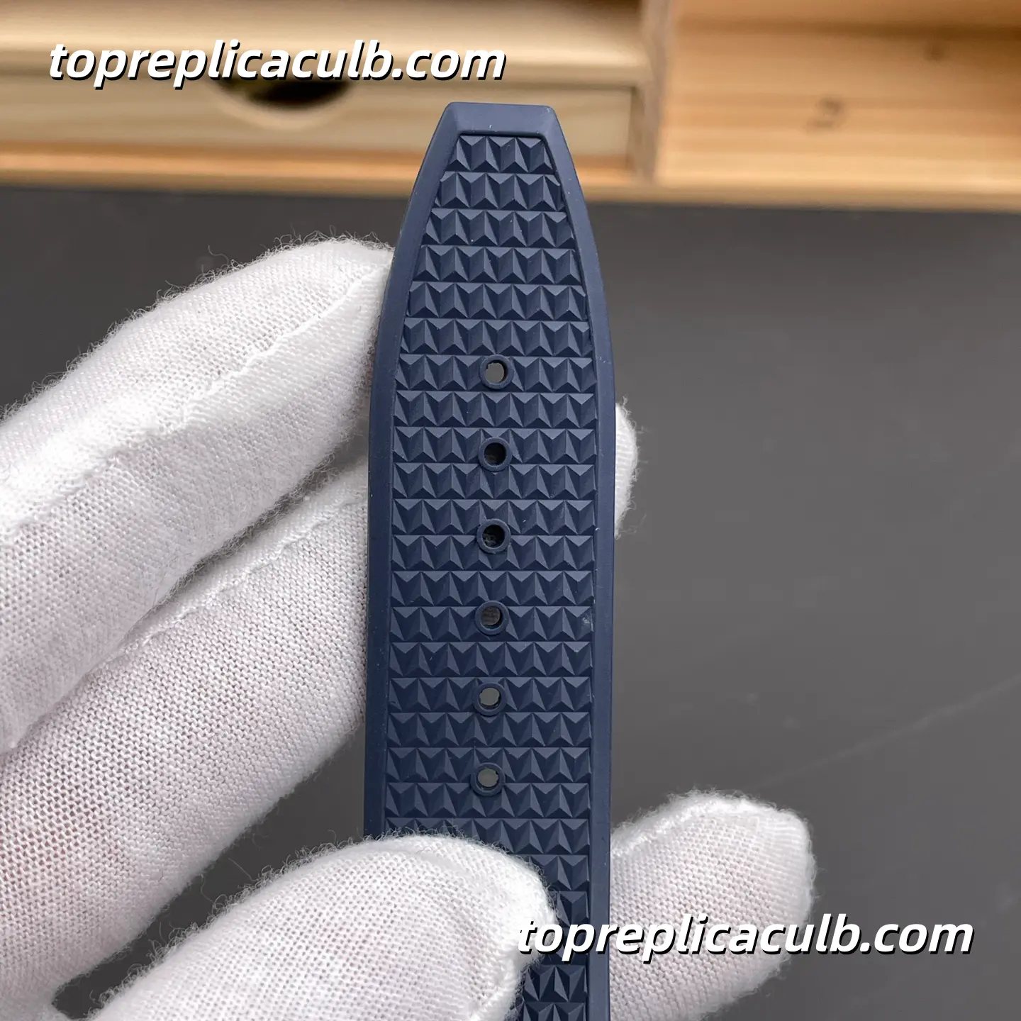 PPF Factory Vacheron Constantin Overseas 4500V/210A-B128 Super Clone Watch 41mm Stainless Steel Blue Dial Blue Rubber Strap 5100 Movement - Image 9