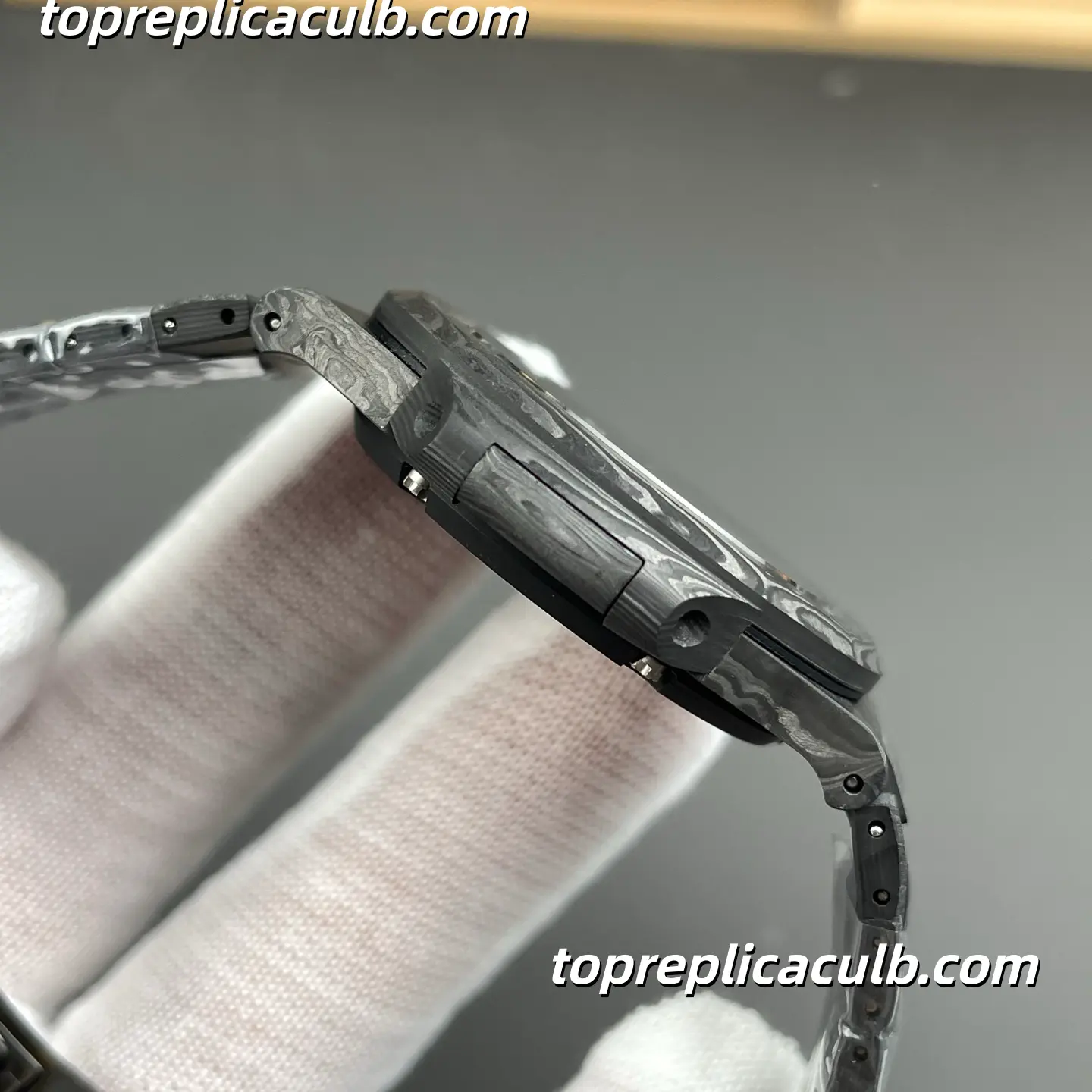 Patek Philippe Nautilus 5711 DIW Full Carbon Fiber Custom Super Clone Watch 40mm Black Textured Dial Full Carbon Fiber Case & Bracelet Citizen 9015 Automatic Movement - Image 7