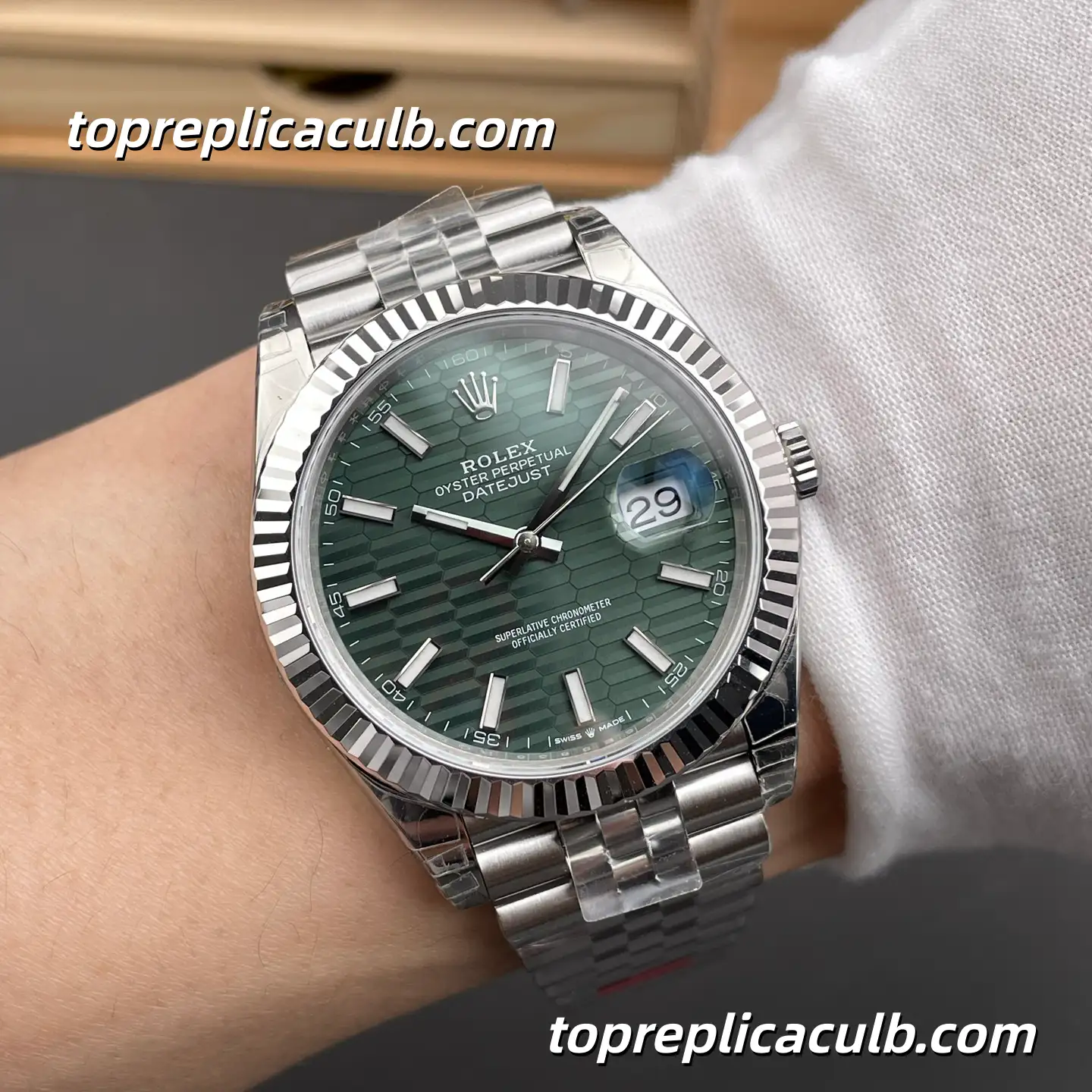 Rolex DateJust 41MM 126334-0030 Green Motif Dial Jubilee Bracelet Super Clone Watch with 3235 Movement - Image 2