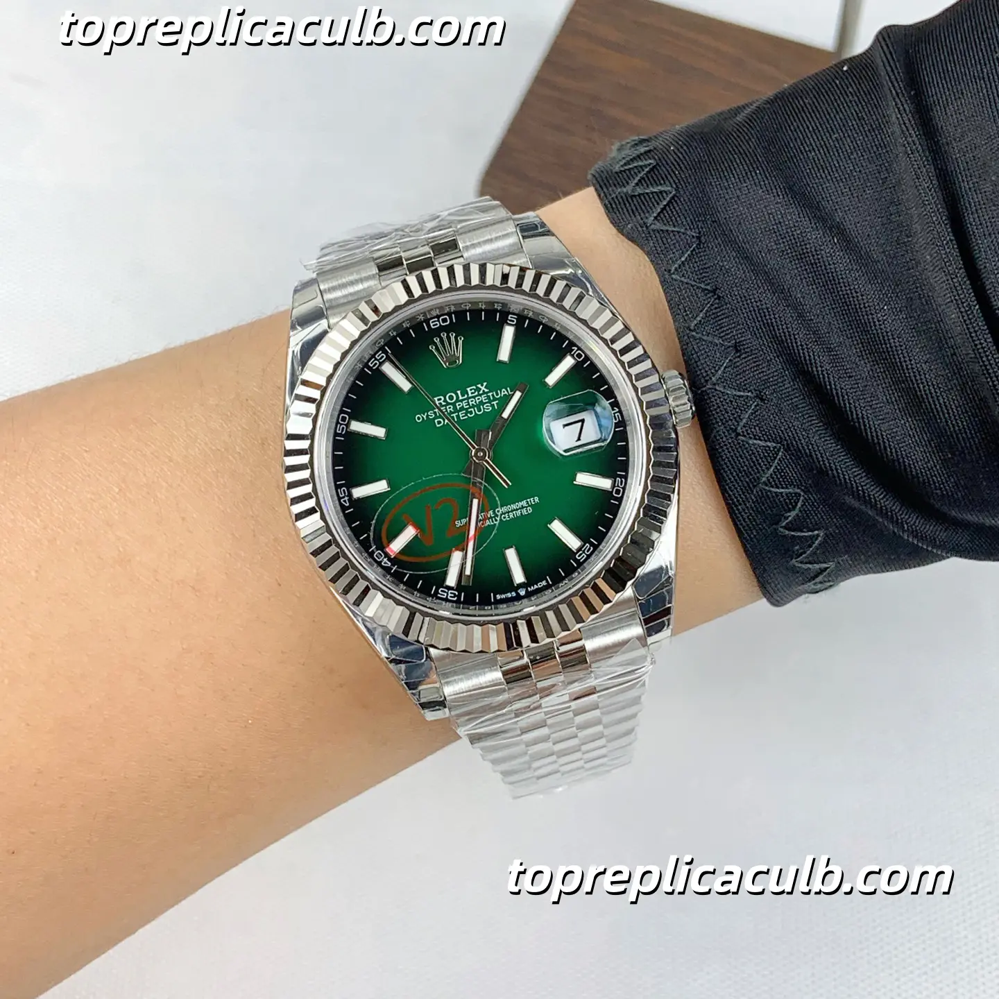 Rolex Datejust 126334-0033 41MM Green Sunburst Dial Fluted Bezel Jubilee Bracelet Super Clone Watch with 3235 Movement - Image 8