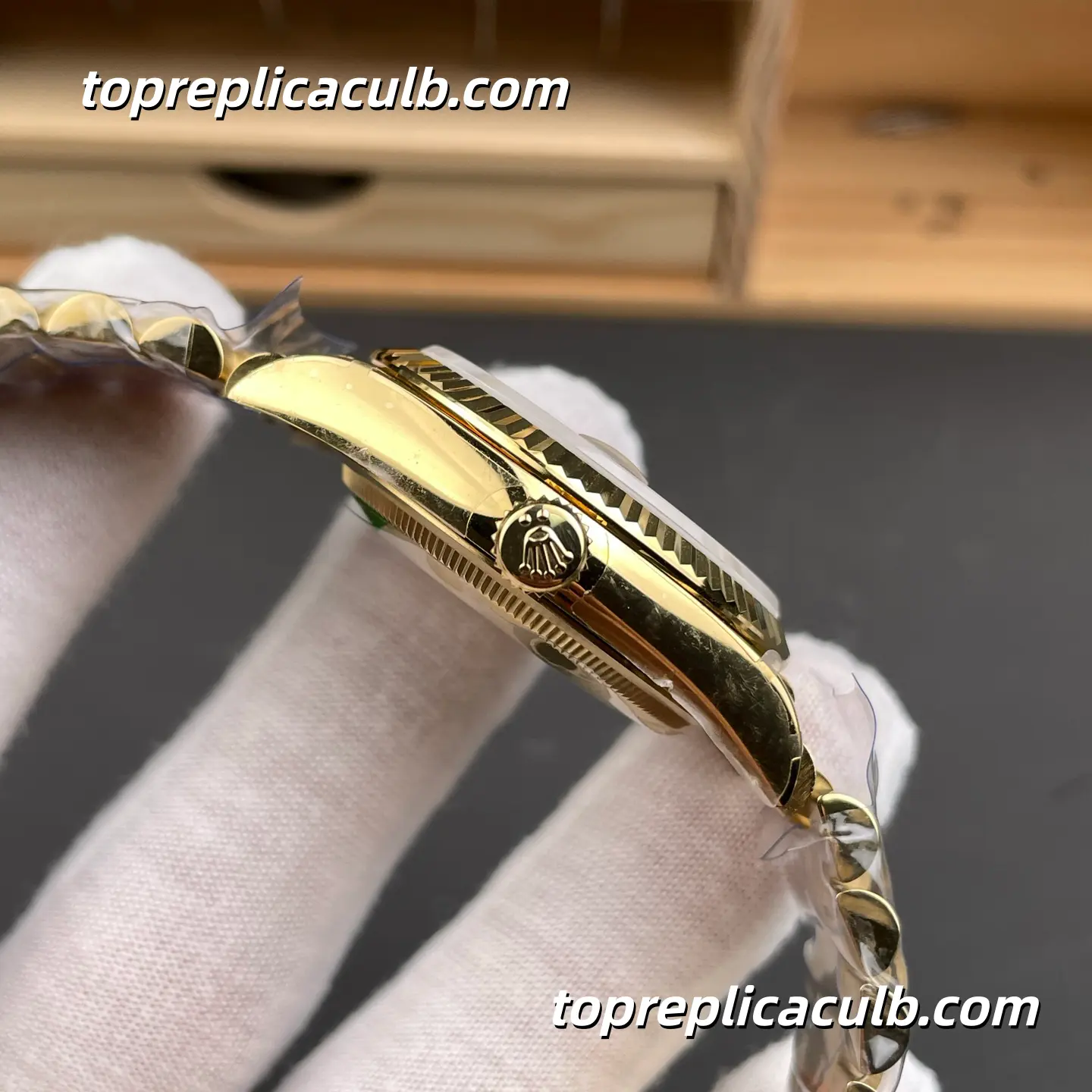 Rolex Day-Date 18038 36MM Black Onyx Dial 18K Yellow Gold President Bracelet Super Clone Watch - Image 5