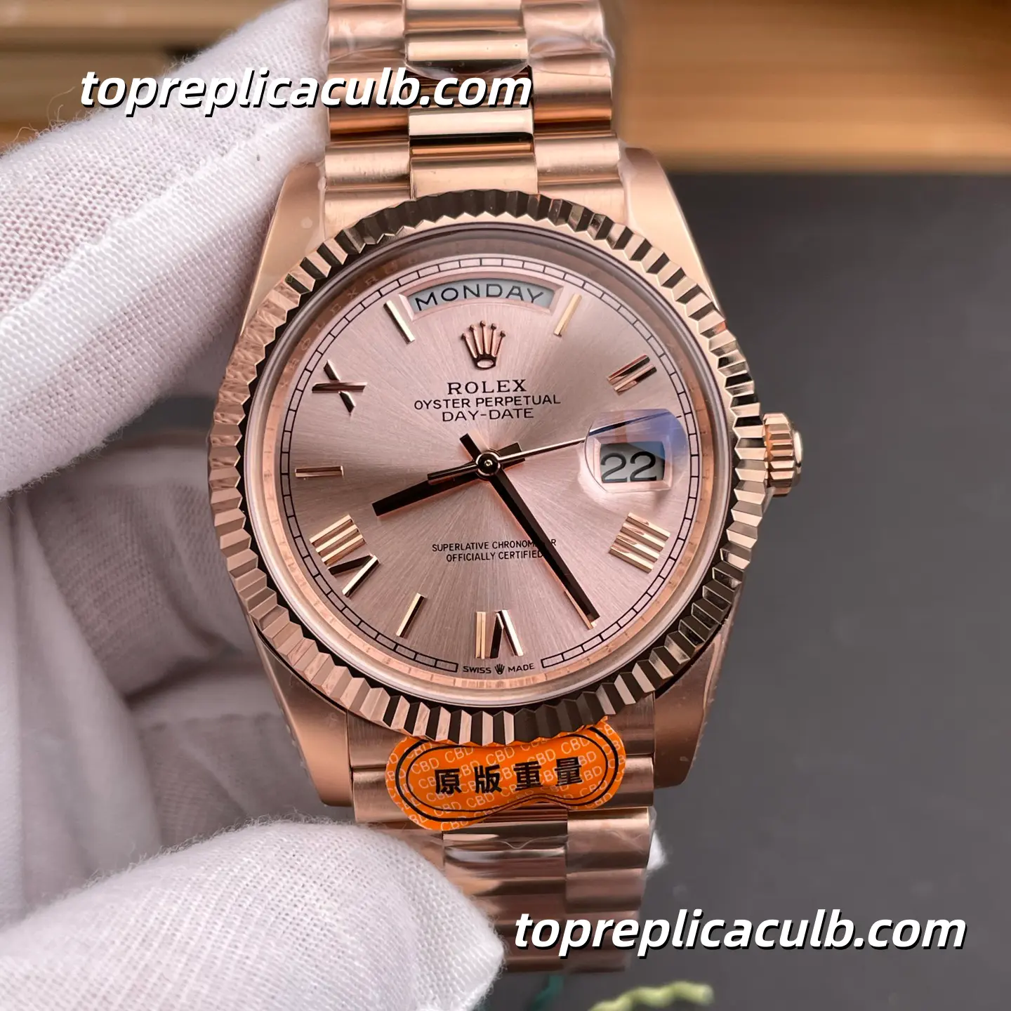 Rolex Day-Date M228235-0001 40MM Sundust Dial Everose Gold President Bracelet Super Clone Watch - Image 3