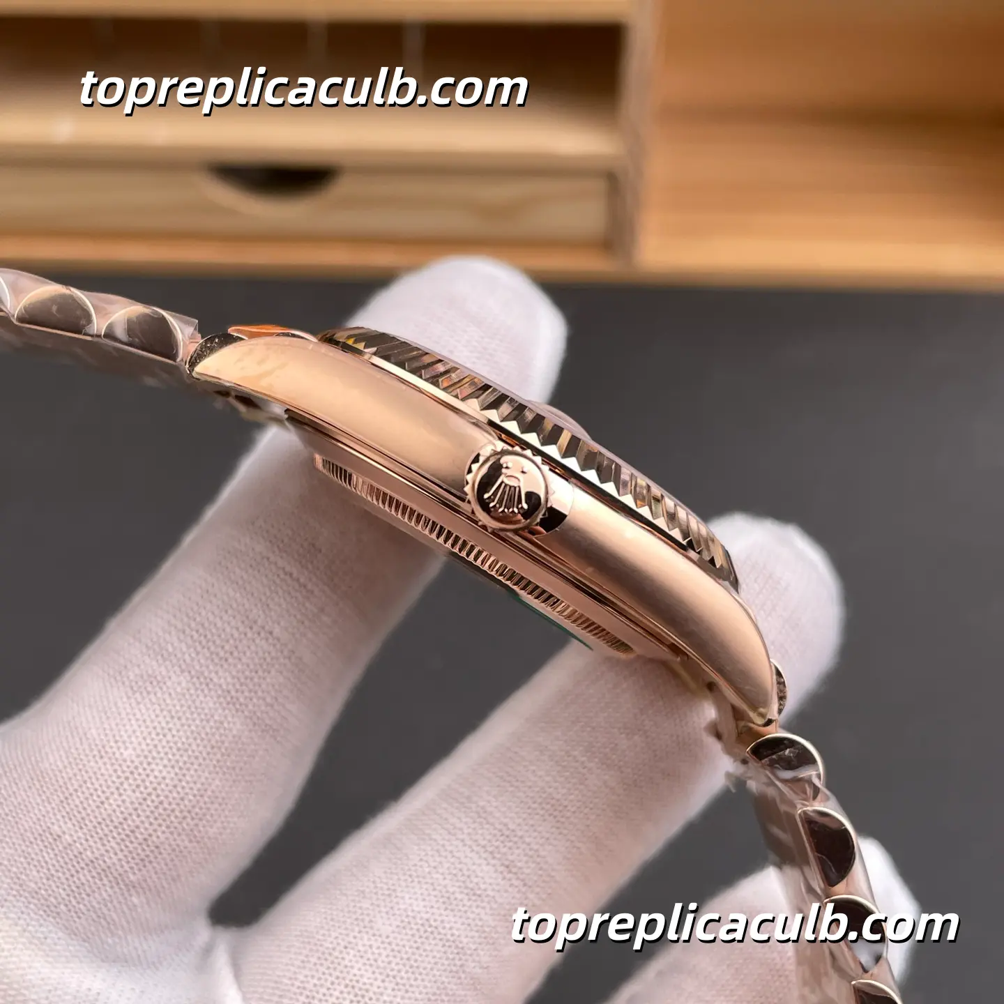 Rolex Day-Date M228235-0001 40MM Sundust Dial Everose Gold President Bracelet Super Clone Watch - Image 5