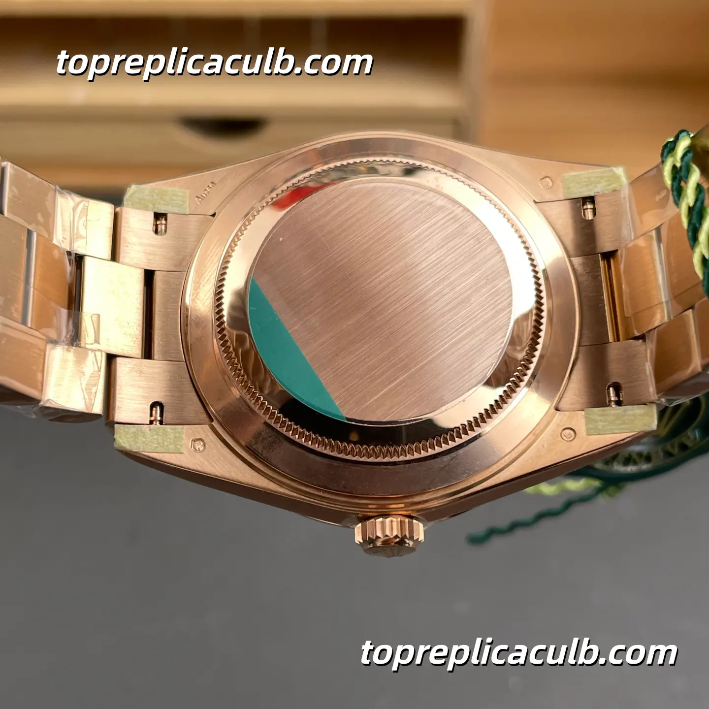 Rolex Day-Date M228235-0001 40MM Sundust Dial Everose Gold President Bracelet Super Clone Watch - Image 9