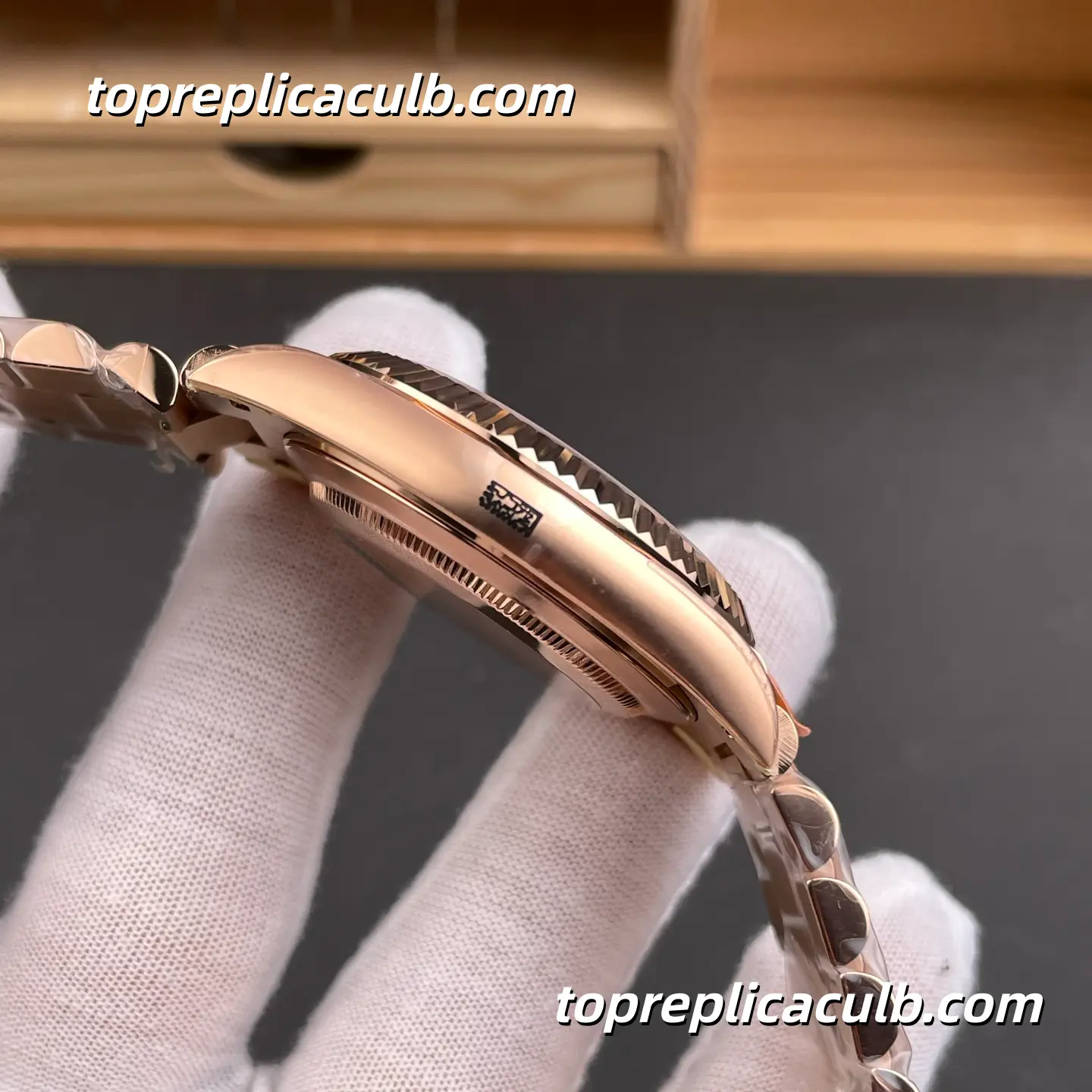 Rolex Day-Date M228235-0001 40MM Sundust Dial Everose Gold President Bracelet Super Clone Watch - Image 6