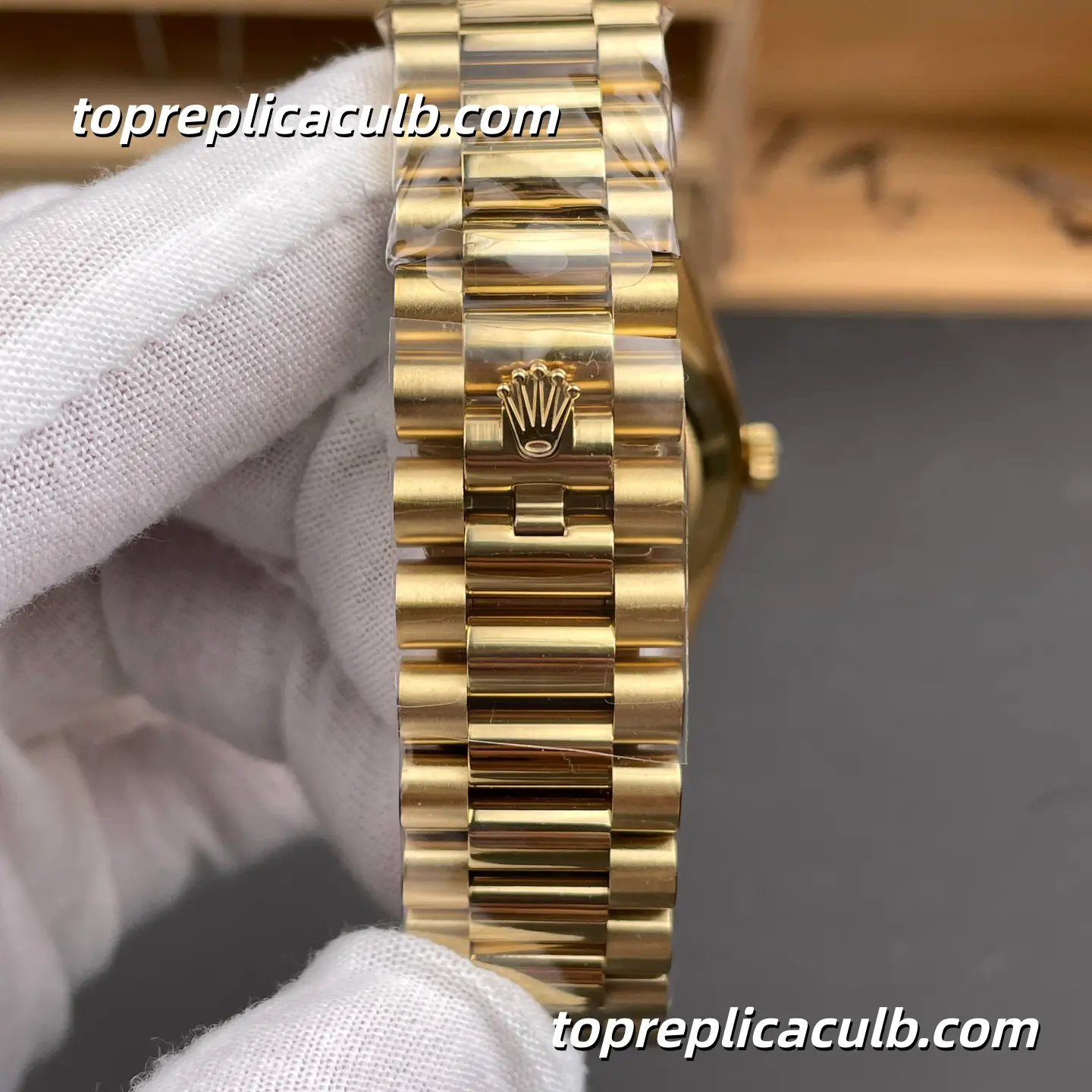 Rolex Day-Date M228238-0061 40MM Green Dial Yellow Gold President Bracelet Super Clone Watch - Image 8
