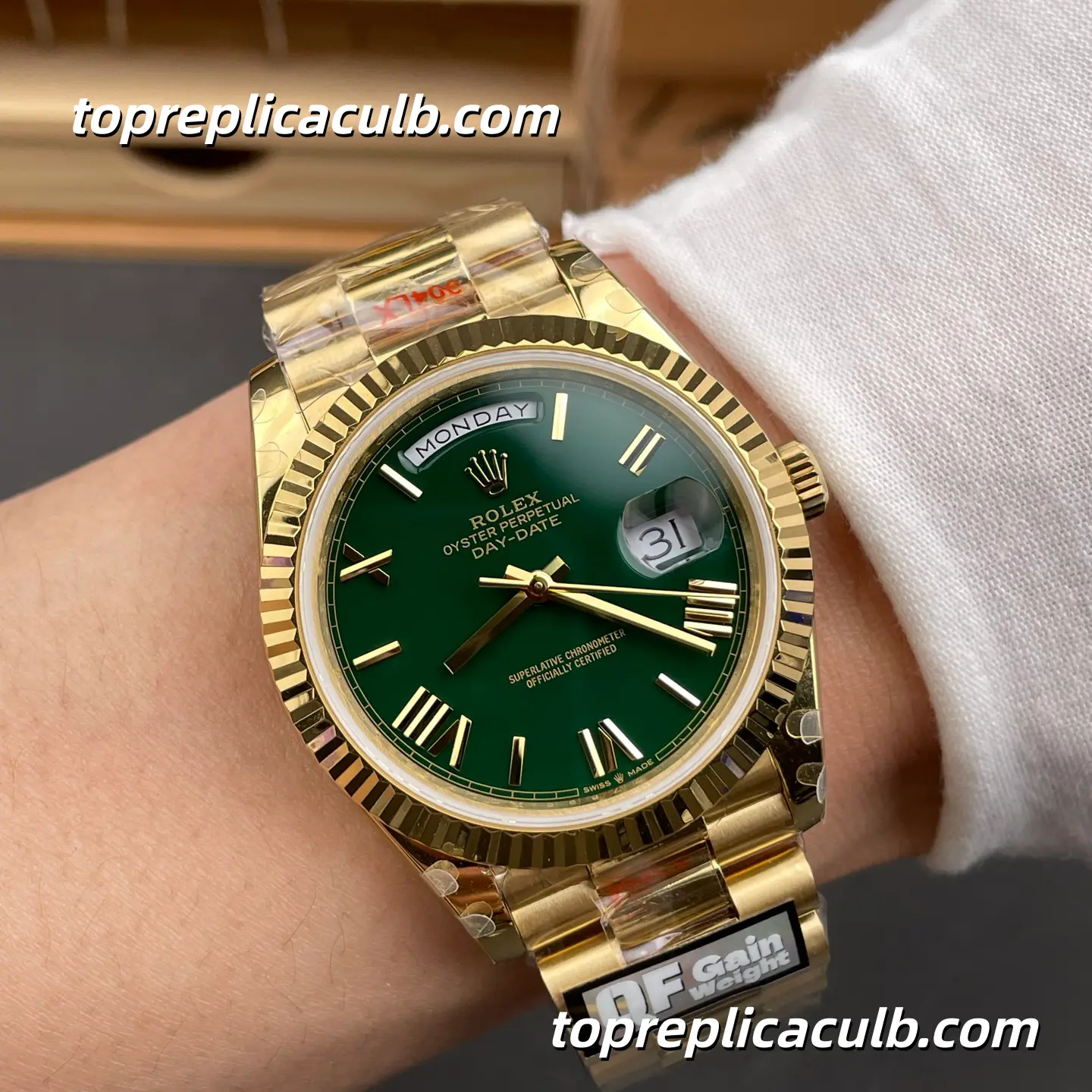 Rolex Day-Date M228238-0061 40MM Green Dial Yellow Gold President Bracelet Super Clone Watch - Image 2